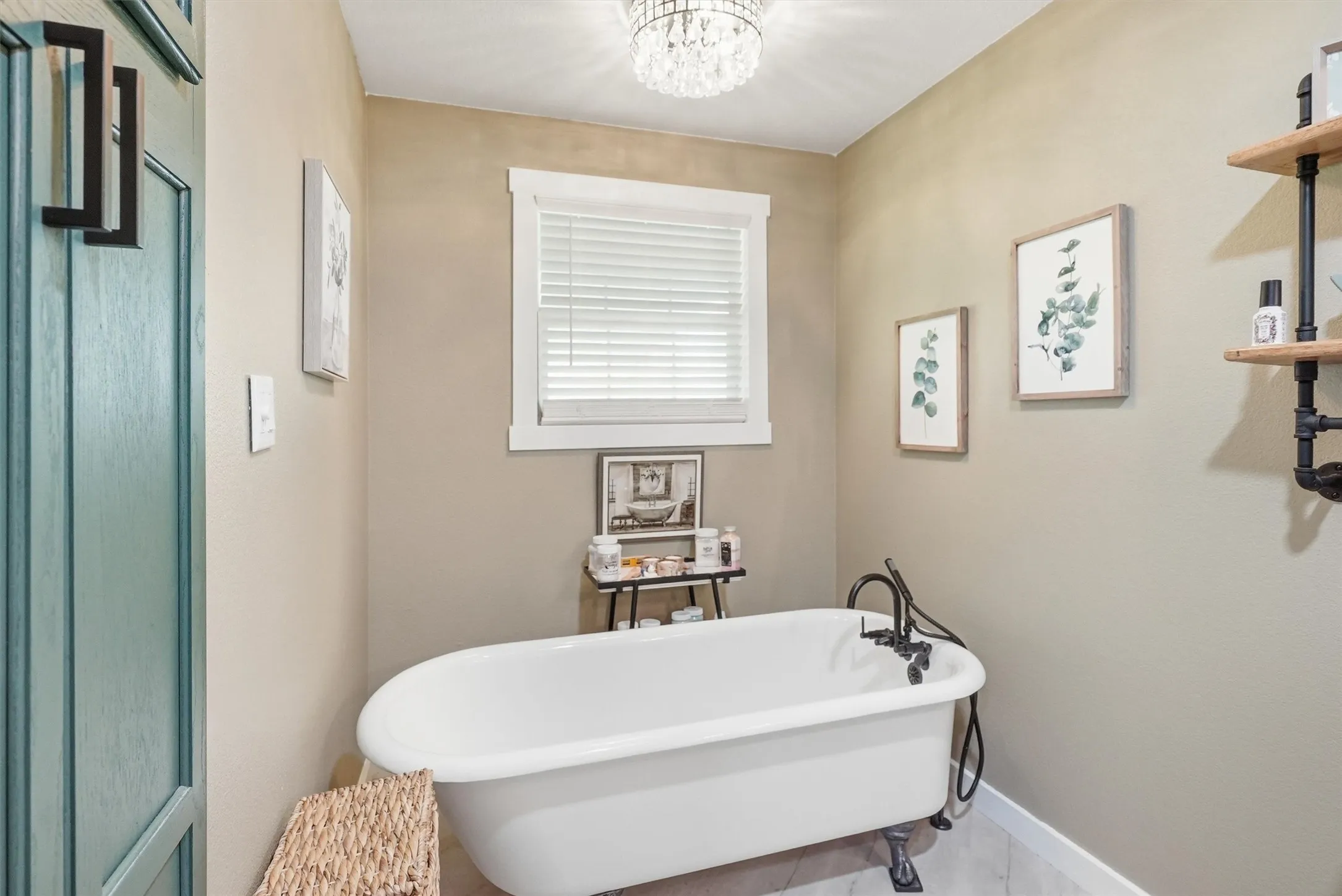 Soaking Tub