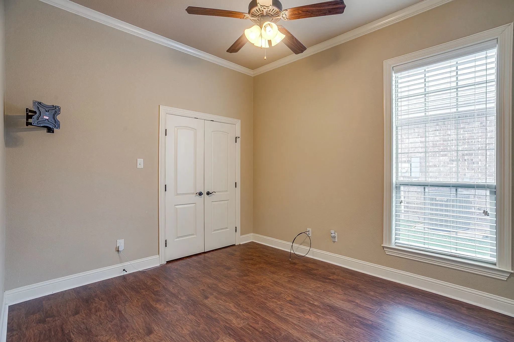 Single Family Residence For Sale in Mc Lennan County , 2217 Augustine, Waco, Texas 76712, 4 Bedrooms, 3 Bathrooms, 2 Garage spaces, 2,234 Sqft, built in 2014, Price $479,250, mls#21231897, Real Estate Agent in Waco, Homes For Sale in Mc Lennan county, Homes For Sale in Waco, Realtor in Waco Texas, Real Estate Brokerage Independent Realty Texas, Luminita Cordes Realtor
