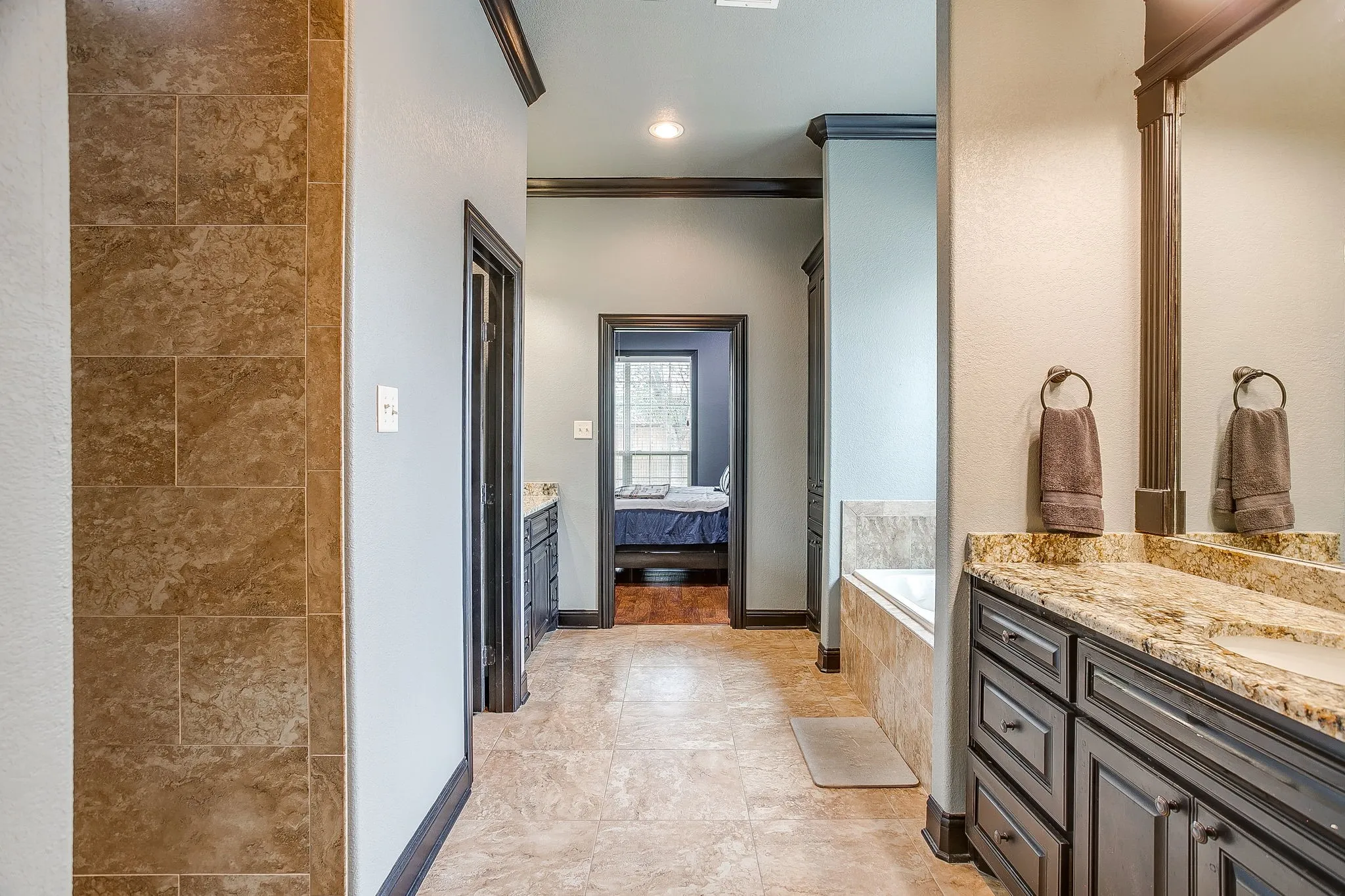 Single Family Residence For Sale in Mc Lennan County , 2217 Augustine, Waco, Texas 76712, 4 Bedrooms, 3 Bathrooms, 2 Garage spaces, 2,234 Sqft, built in 2014, Price $479,250, mls#21231897, Real Estate Agent in Waco, Homes For Sale in Mc Lennan county, Homes For Sale in Waco, Realtor in Waco Texas, Real Estate Brokerage Independent Realty Texas, Luminita Cordes Realtor