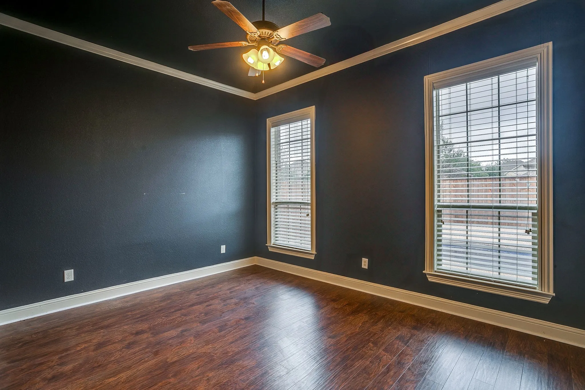 Single Family Residence For Sale in Mc Lennan County , 2217 Augustine, Waco, Texas 76712, 4 Bedrooms, 3 Bathrooms, 2 Garage spaces, 2,234 Sqft, built in 2014, Price $479,250, mls#21231897, Real Estate Agent in Waco, Homes For Sale in Mc Lennan county, Homes For Sale in Waco, Realtor in Waco Texas, Real Estate Brokerage Independent Realty Texas, Luminita Cordes Realtor