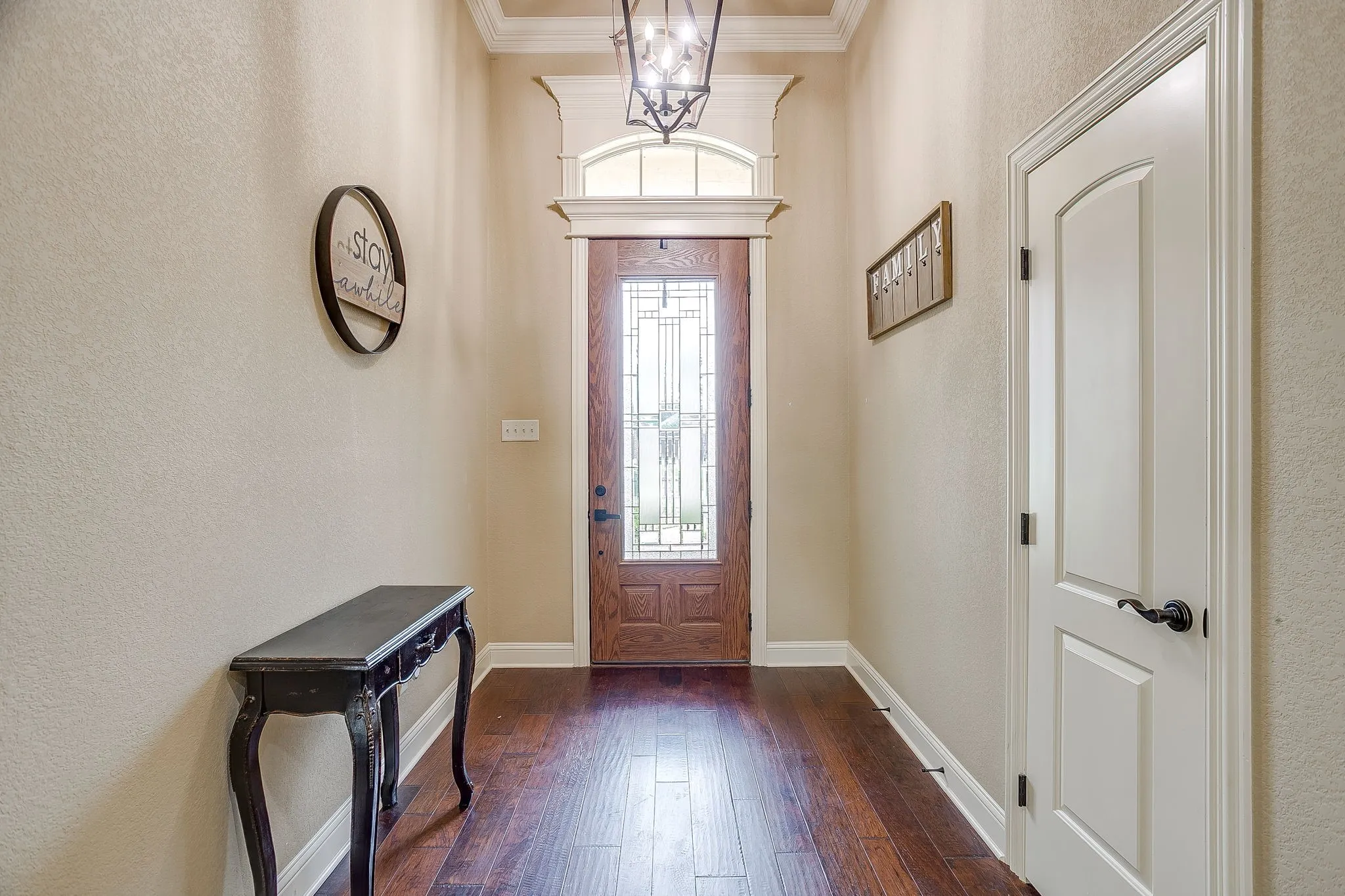 Single Family Residence For Sale in Mc Lennan County , 2217 Augustine, Waco, Texas 76712, 4 Bedrooms, 3 Bathrooms, 2 Garage spaces, 2,234 Sqft, built in 2014, Price $479,250, mls#21231897, Real Estate Agent in Waco, Homes For Sale in Mc Lennan county, Homes For Sale in Waco, Realtor in Waco Texas, Real Estate Brokerage Independent Realty Texas, Luminita Cordes Realtor
