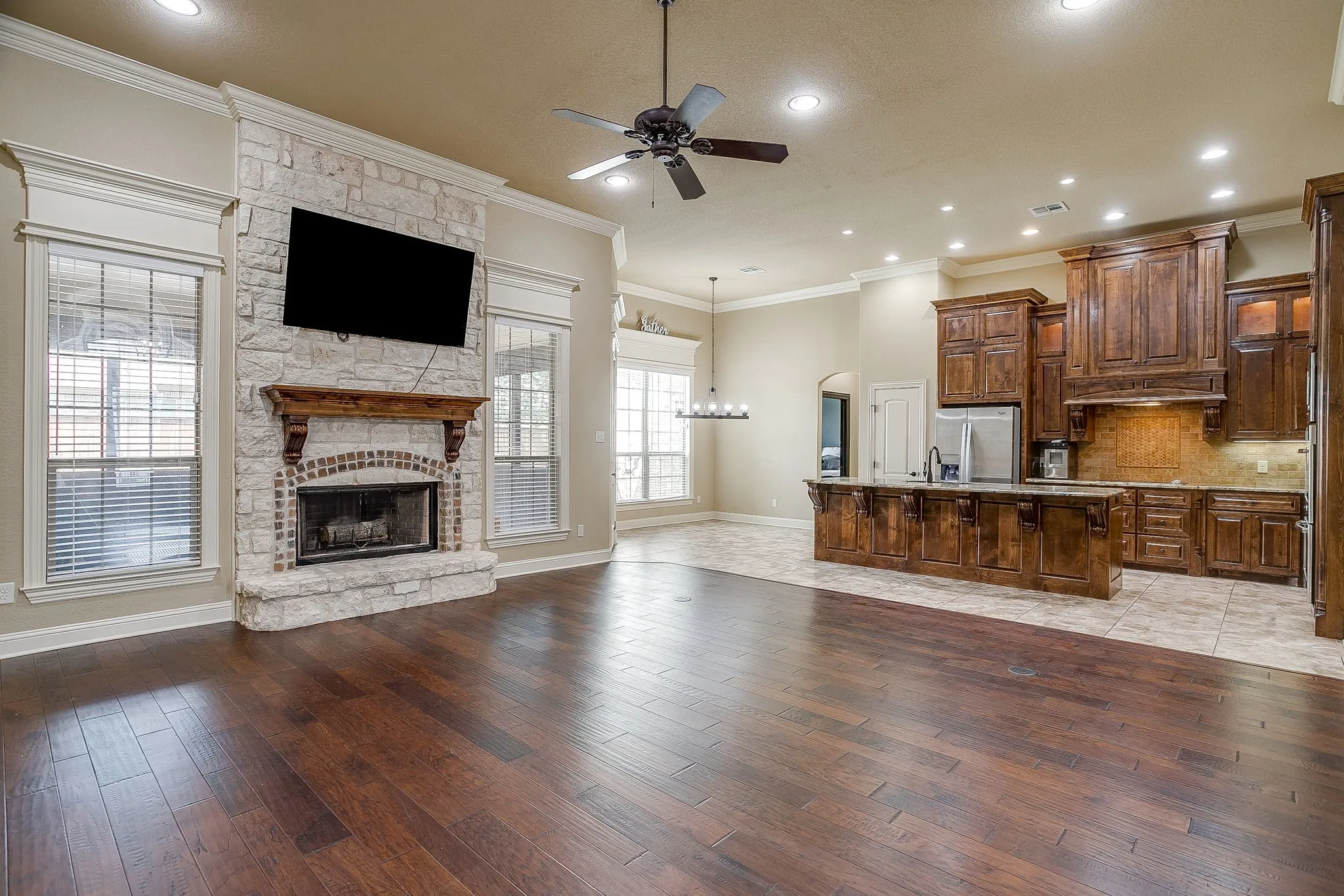 Single Family Residence For Sale in Mc Lennan County , 2217 Augustine, Waco, Texas 76712, 4 Bedrooms, 3 Bathrooms, 2 Garage spaces, 2,234 Sqft, built in 2014, Price $479,250, mls#21231897, Real Estate Agent in Waco, Homes For Sale in Mc Lennan county, Homes For Sale in Waco, Realtor in Waco Texas, Real Estate Brokerage Independent Realty Texas, Luminita Cordes Realtor