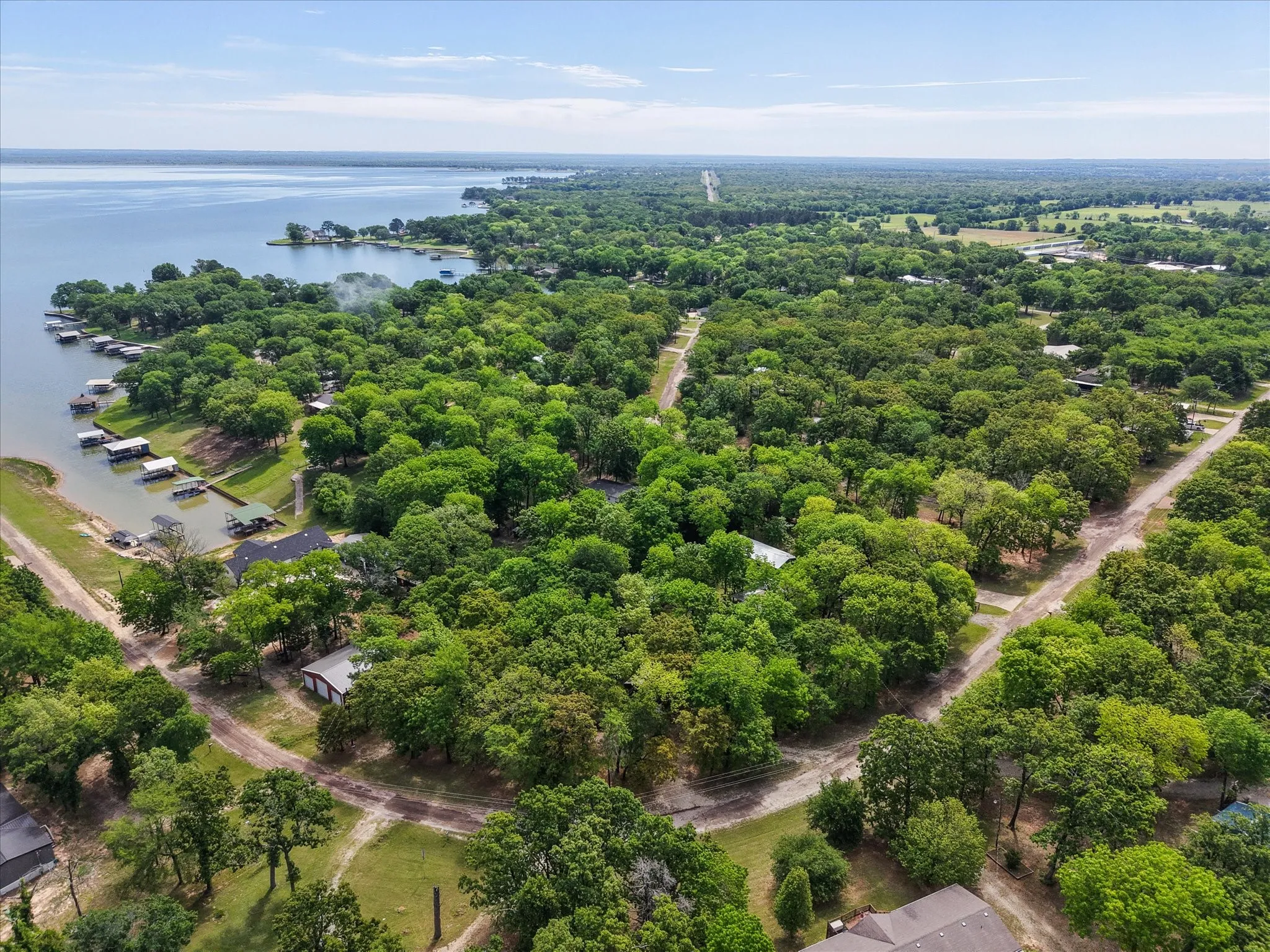Mobile Home For Sale in Freestone County , 178 Kingswood Drive, Streetman, Texas 75859, 3 Bedroom, 2 Bathroom, Garage spaces, 1,152 Sqft, built in 2006, Preowned, mls#21234788, Real Estate Agent in Streetman, Homes For Sale in Freestone county, Homes For Sale in Streetman, Realtor in Streetman Texas, Real Estate Brokerage Independent Realty Texas, Luminita Cordes Realtor