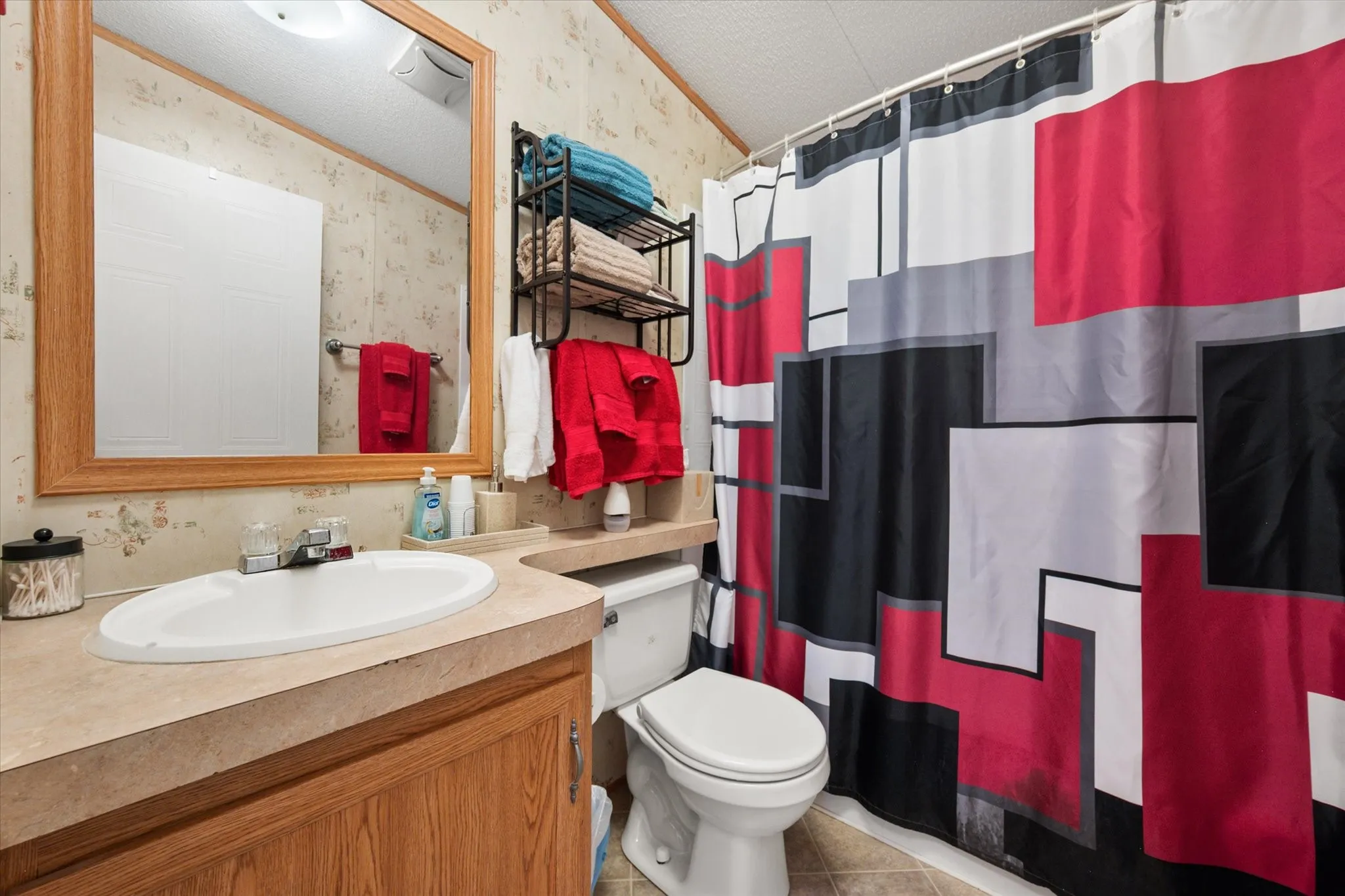 Mobile Home For Sale in Freestone County , 178 Kingswood Drive, Streetman, Texas 75859, 3 Bedroom, 2 Bathroom, Garage spaces, 1,152 Sqft, built in 2006, Preowned, mls#21234788, Real Estate Agent in Streetman, Homes For Sale in Freestone county, Homes For Sale in Streetman, Realtor in Streetman Texas, Real Estate Brokerage Independent Realty Texas, Luminita Cordes Realtor