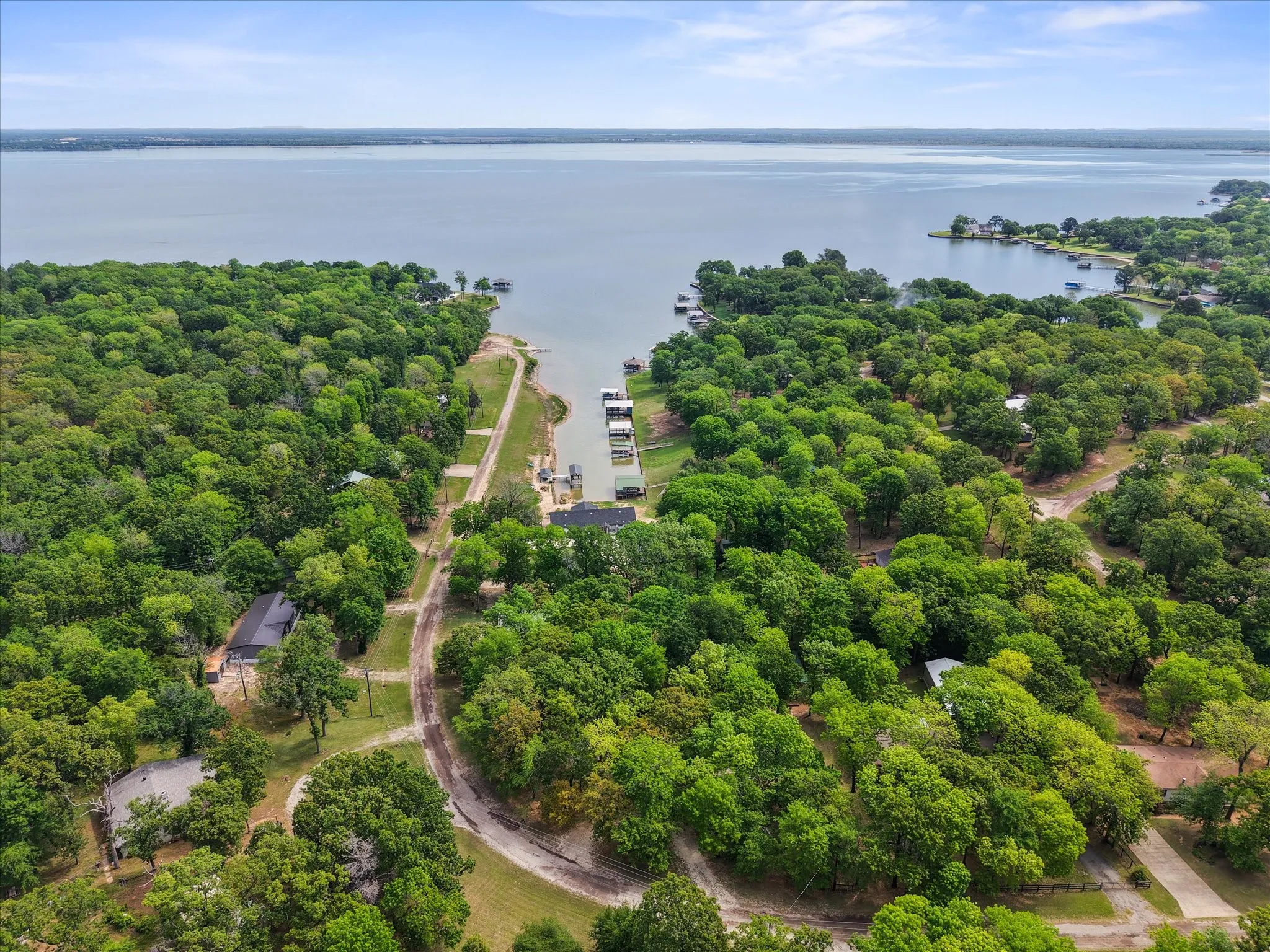 Mobile Home For Sale in Freestone County , 178 Kingswood Drive, Streetman, Texas 75859, 3 Bedroom, 2 Bathroom, Garage spaces, 1,152 Sqft, built in 2006, Preowned, mls#21234788, Real Estate Agent in Streetman, Homes For Sale in Freestone county, Homes For Sale in Streetman, Realtor in Streetman Texas, Real Estate Brokerage Independent Realty Texas, Luminita Cordes Realtor