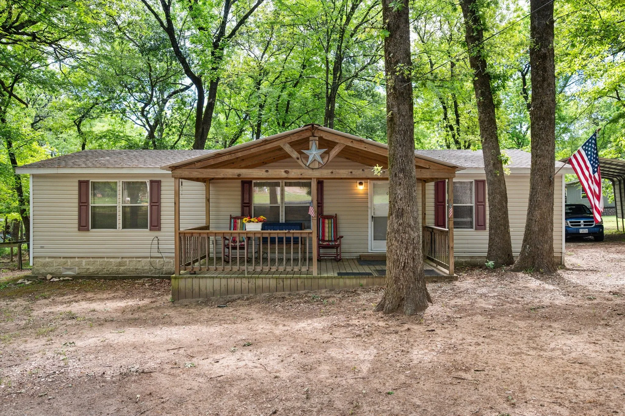 Mobile Home For Sale in Freestone County , 178 Kingswood Drive, Streetman, Texas 75859, 3 Bedroom, 2 Bathroom, Garage spaces, 1,152 Sqft, built in 2006, Preowned, mls#21234788, Real Estate Agent in Streetman, Homes For Sale in Freestone county, Homes For Sale in Streetman, Realtor in Streetman Texas, Real Estate Brokerage Independent Realty Texas, Luminita Cordes Realtor