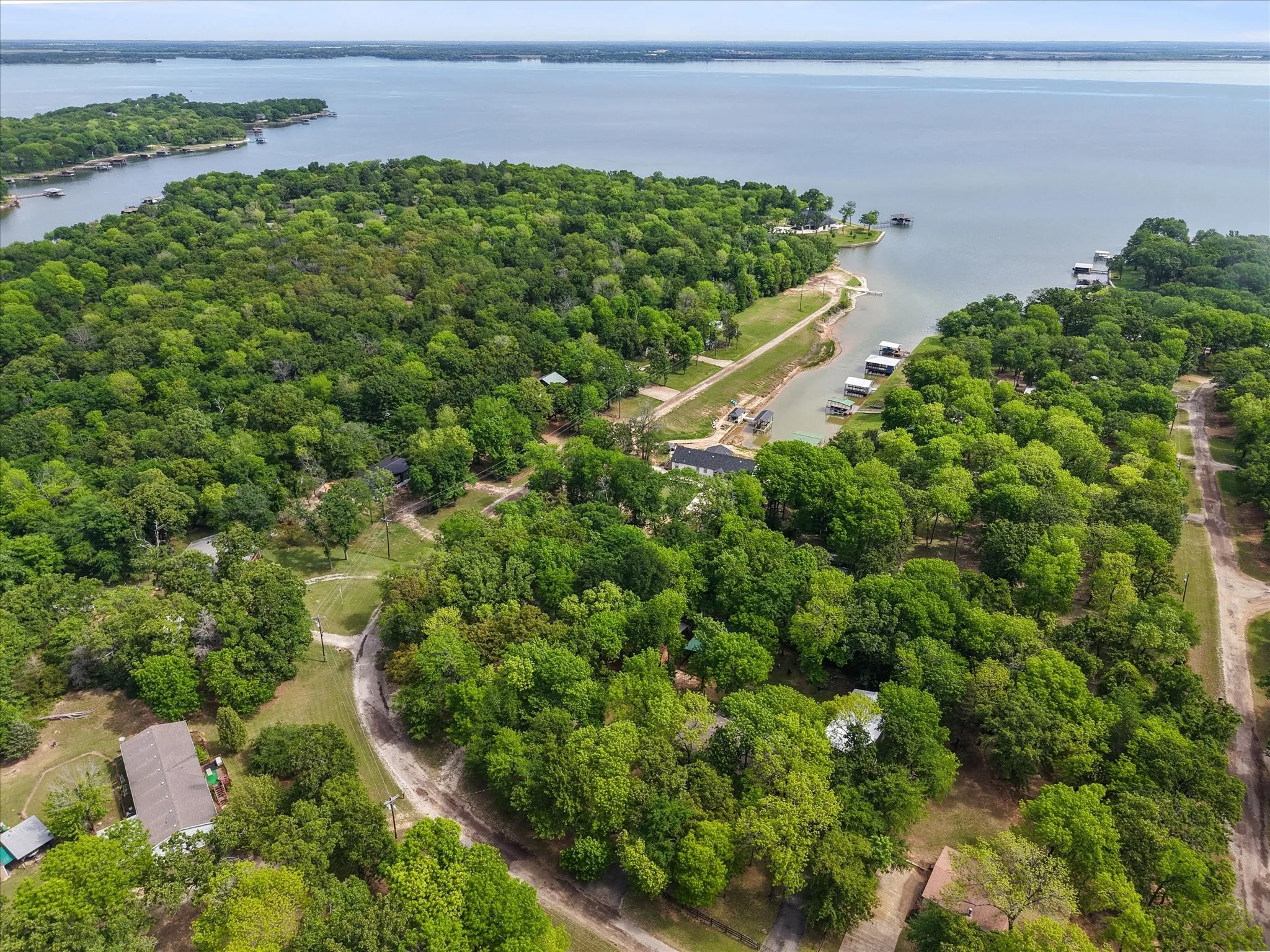Mobile Home For Sale in Freestone County , 178 Kingswood Drive, Streetman, Texas 75859, 3 Bedroom, 2 Bathroom, Garage spaces, 1,152 Sqft, built in 2006, Preowned, mls#21234788, Real Estate Agent in Streetman, Homes For Sale in Freestone county, Homes For Sale in Streetman, Realtor in Streetman Texas, Real Estate Brokerage Independent Realty Texas, Luminita Cordes Realtor