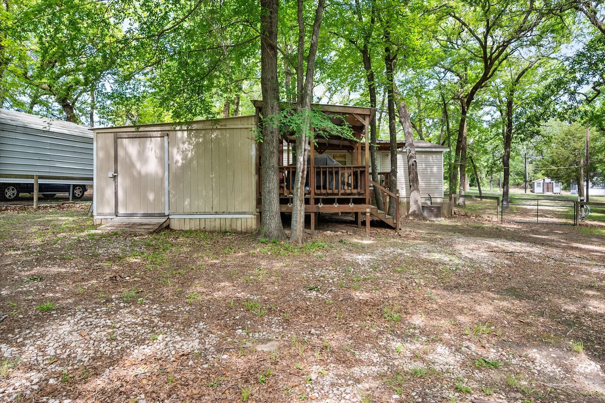 Mobile Home For Sale in Freestone County , 178 Kingswood Drive, Streetman, Texas 75859, 3 Bedroom, 2 Bathroom, Garage spaces, 1,152 Sqft, built in 2006, Preowned, mls#21234788, Real Estate Agent in Streetman, Homes For Sale in Freestone county, Homes For Sale in Streetman, Realtor in Streetman Texas, Real Estate Brokerage Independent Realty Texas, Luminita Cordes Realtor