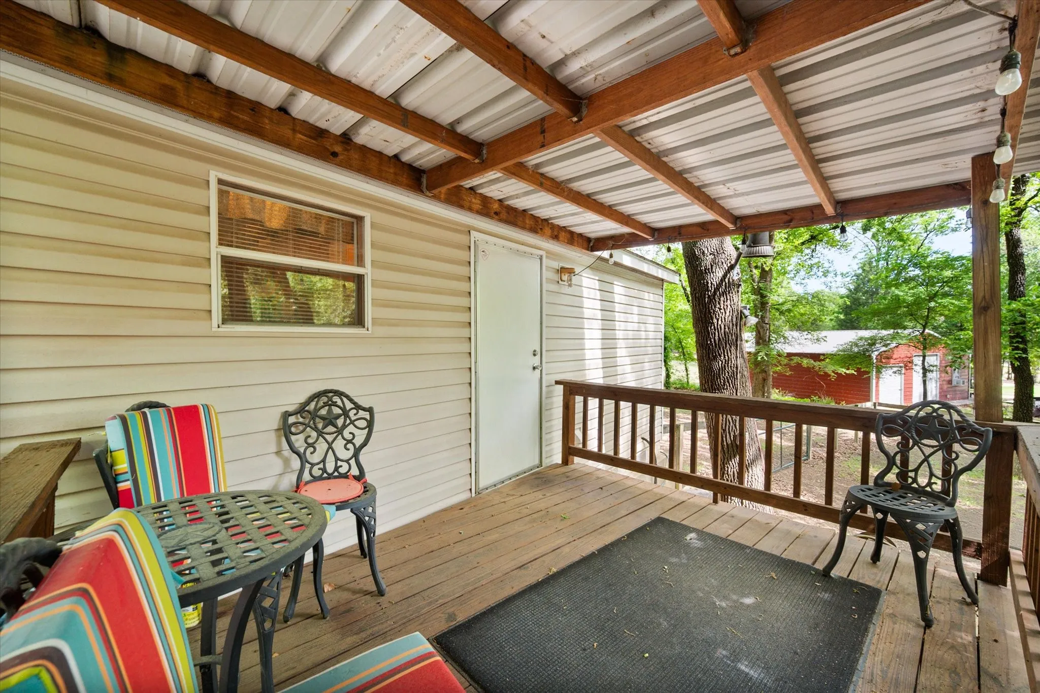 Mobile Home For Sale in Freestone County , 178 Kingswood Drive, Streetman, Texas 75859, 3 Bedroom, 2 Bathroom, Garage spaces, 1,152 Sqft, built in 2006, Preowned, mls#21234788, Real Estate Agent in Streetman, Homes For Sale in Freestone county, Homes For Sale in Streetman, Realtor in Streetman Texas, Real Estate Brokerage Independent Realty Texas, Luminita Cordes Realtor