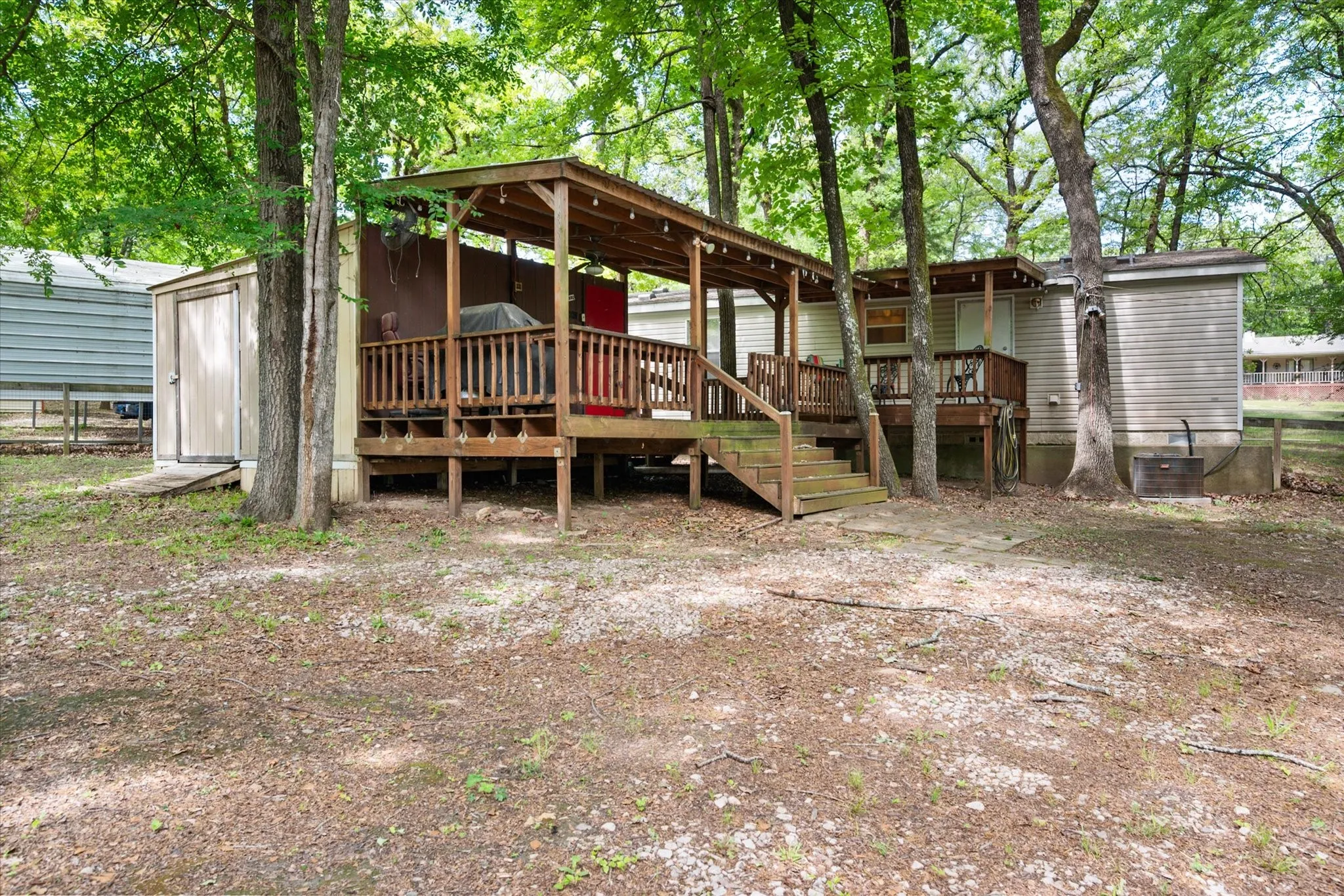 Mobile Home For Sale in Freestone County , 178 Kingswood Drive, Streetman, Texas 75859, 3 Bedroom, 2 Bathroom, Garage spaces, 1,152 Sqft, built in 2006, Preowned, mls#21234788, Real Estate Agent in Streetman, Homes For Sale in Freestone county, Homes For Sale in Streetman, Realtor in Streetman Texas, Real Estate Brokerage Independent Realty Texas, Luminita Cordes Realtor