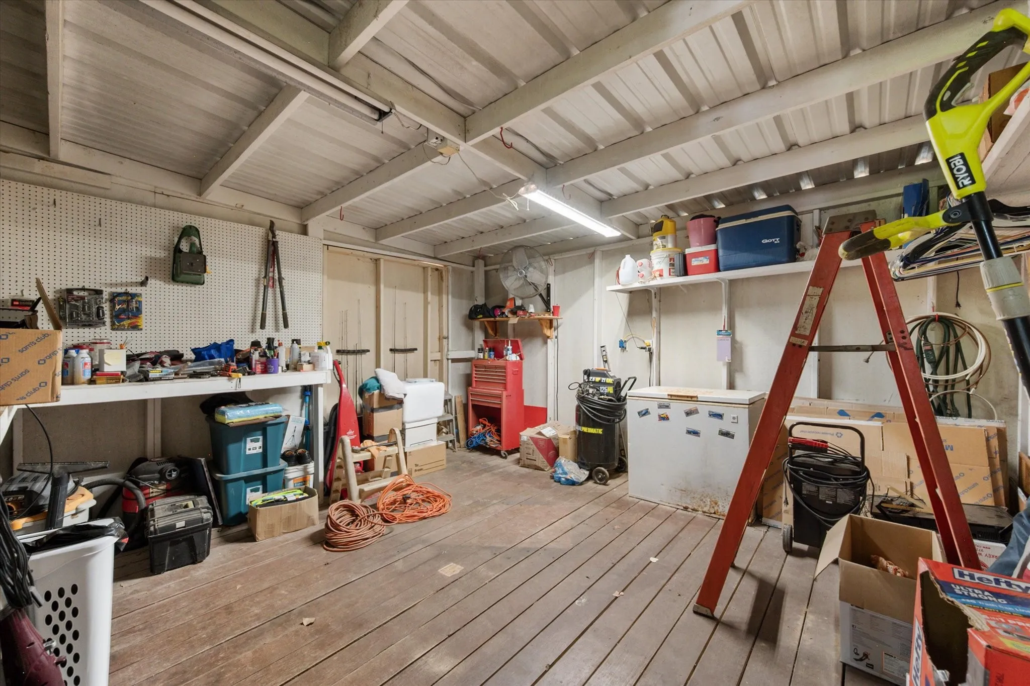Mobile Home For Sale in Freestone County , 178 Kingswood Drive, Streetman, Texas 75859, 3 Bedroom, 2 Bathroom, Garage spaces, 1,152 Sqft, built in 2006, Preowned, mls#21234788, Real Estate Agent in Streetman, Homes For Sale in Freestone county, Homes For Sale in Streetman, Realtor in Streetman Texas, Real Estate Brokerage Independent Realty Texas, Luminita Cordes Realtor
