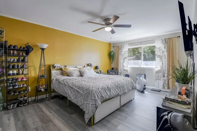 Single Family Residence For Sale in Tarrant County , 802 Crest Oak Court, Arlington, Texas 76012, 4 Bedroom, 2 Bathroom, Garage spaces, 2,387 Sqft, built in 1972, mls#21233075, Real Estate Agent in Arlington, Homes For Sale in Tarrant county, Homes For Sale in Arlington, Realtor in Arlington Texas, Real Estate Brokerage Independent Realty Texas, Luminita Cordes Realtor