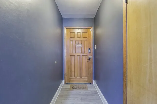 Single Family Residence For Sale in Tarrant County , 802 Crest Oak Court, Arlington, Texas 76012, 4 Bedroom, 2 Bathroom, Garage spaces, 2,387 Sqft, built in 1972, mls#21233075, Real Estate Agent in Arlington, Homes For Sale in Tarrant county, Homes For Sale in Arlington, Realtor in Arlington Texas, Real Estate Brokerage Independent Realty Texas, Luminita Cordes Realtor