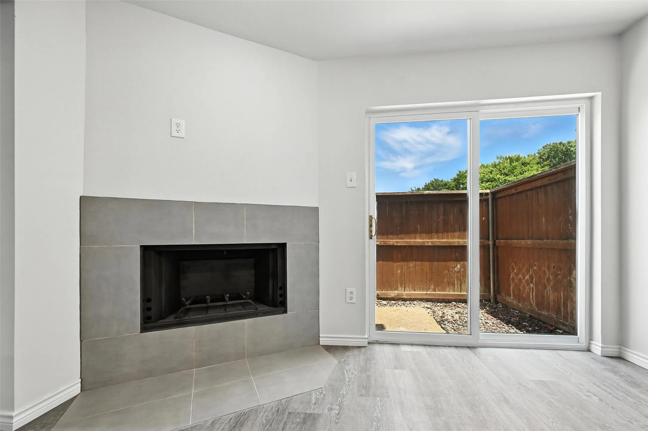Condominium For Rent in Dallas County , 5626 Preston Oaks Road 22C, Dallas, Texas 75254, 1 Bedroom, 2 Bathroom, Garage spaces, 912 Sqft, built in 1981, Preowned, mls#21236526, Real Estate Agent in Dallas, Homes For Rent in Dallas county, Homes For Rent in Dallas, Realtor in Dallas Texas, Real Estate Brokerage Independent Realty Texas, Luminita Cordes Realtor