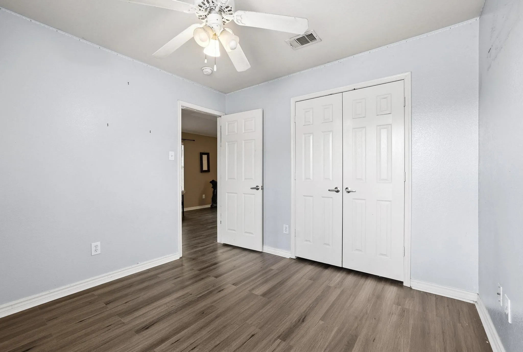 Single Family Residence For Sale in Collin County , 704 Acacia Drive, Anna, Texas 75409, 4 Bedroom, 3 Bathroom, 2 Garage spaces, 2,376 Sqft, built in 2006, Preowned, mls#21229989, Real Estate Agent in Anna, Homes For Sale in Collin county, Homes For Sale in Anna, Realtor in Anna Texas, Real Estate Brokerage Independent Realty Texas, Luminita Cordes Realtor
