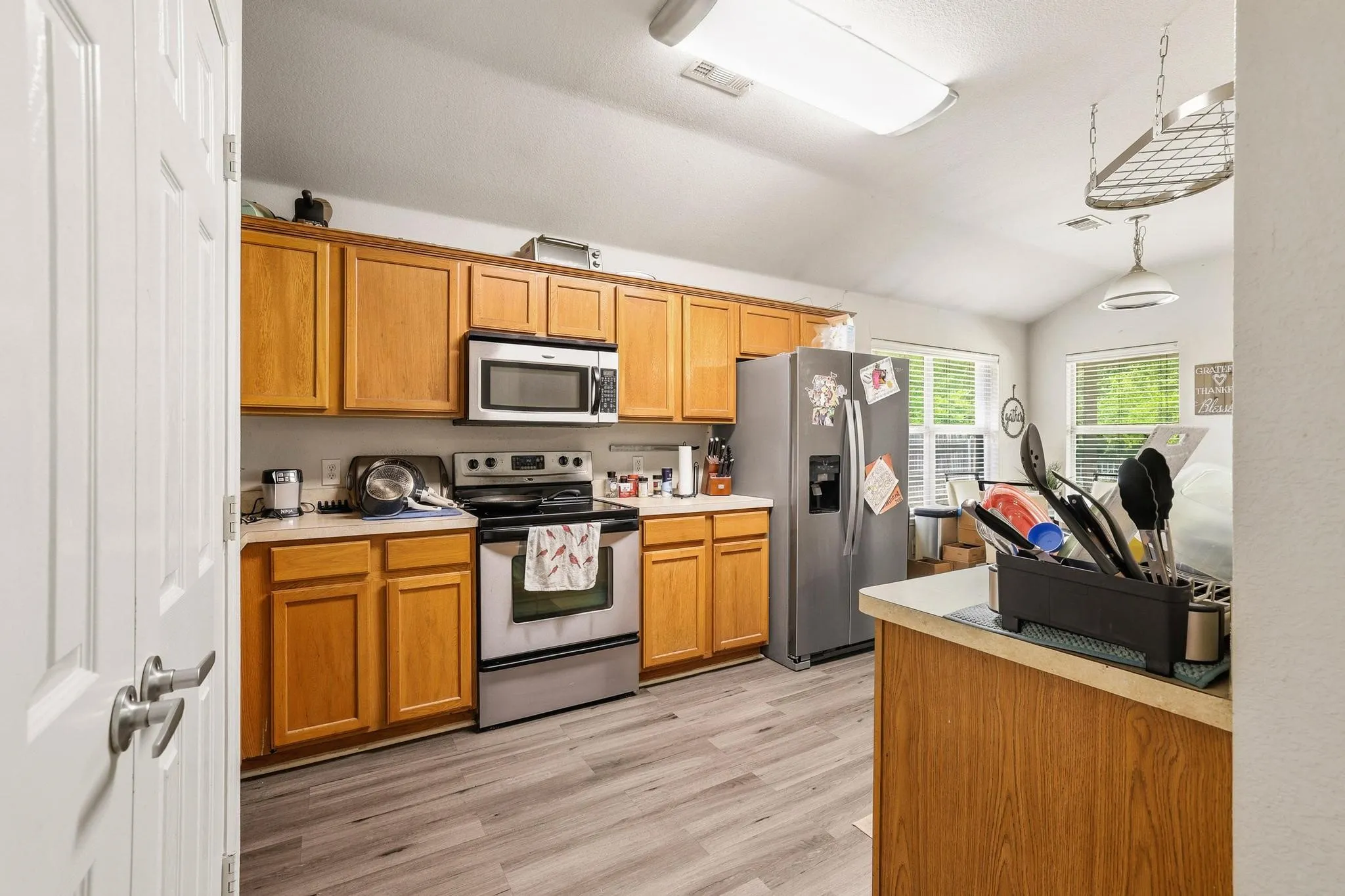 Single Family Residence For Sale in Collin County , 704 Acacia Drive, Anna, Texas 75409, 4 Bedroom, 3 Bathroom, 2 Garage spaces, 2,376 Sqft, built in 2006, Preowned, mls#21229989, Real Estate Agent in Anna, Homes For Sale in Collin county, Homes For Sale in Anna, Realtor in Anna Texas, Real Estate Brokerage Independent Realty Texas, Luminita Cordes Realtor