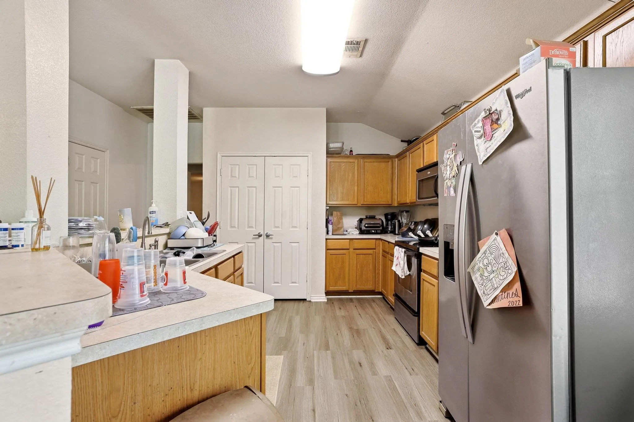 Single Family Residence For Sale in Collin County , 704 Acacia Drive, Anna, Texas 75409, 4 Bedroom, 3 Bathroom, 2 Garage spaces, 2,376 Sqft, built in 2006, Preowned, mls#21229989, Real Estate Agent in Anna, Homes For Sale in Collin county, Homes For Sale in Anna, Realtor in Anna Texas, Real Estate Brokerage Independent Realty Texas, Luminita Cordes Realtor