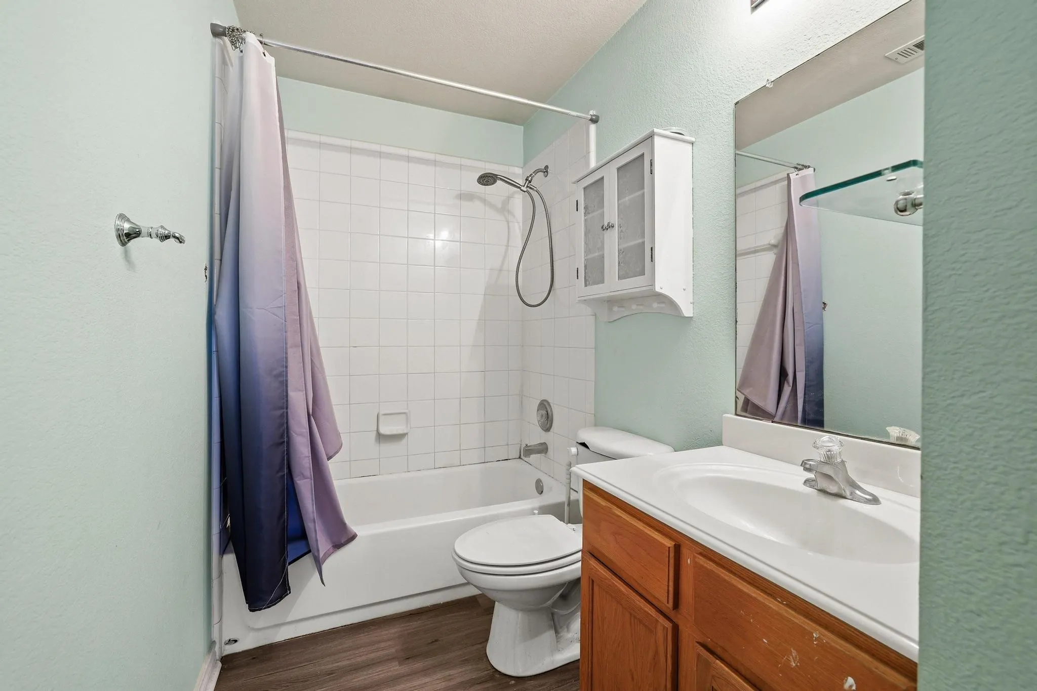 Single Family Residence For Sale in Collin County , 704 Acacia Drive, Anna, Texas 75409, 4 Bedroom, 3 Bathroom, 2 Garage spaces, 2,376 Sqft, built in 2006, Preowned, mls#21229989, Real Estate Agent in Anna, Homes For Sale in Collin county, Homes For Sale in Anna, Realtor in Anna Texas, Real Estate Brokerage Independent Realty Texas, Luminita Cordes Realtor