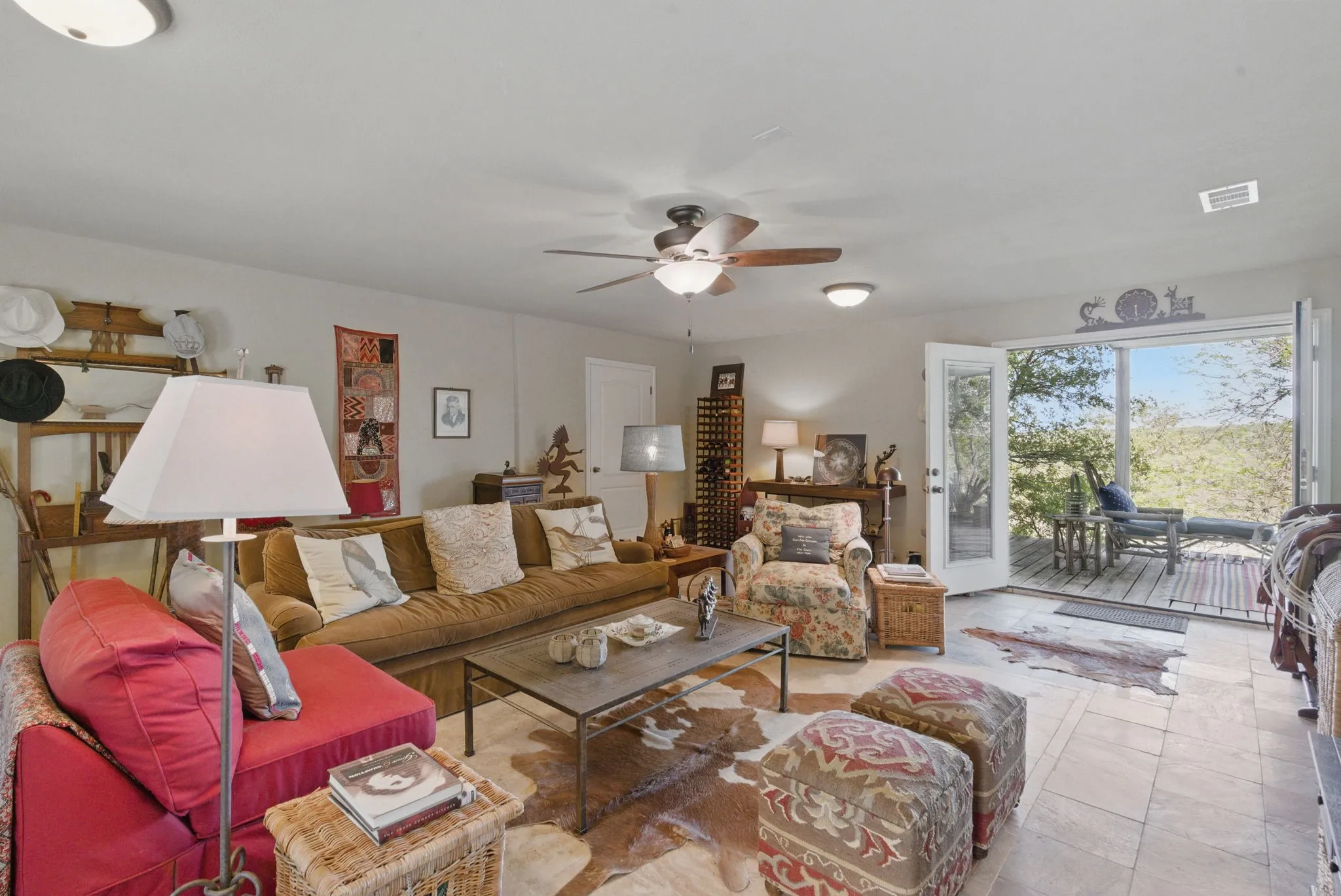 Single Family Residence For Sale in Palo Pinto County , 2775 S Lakeview Drive, Gordon, Texas 76453, 3 Bedroom, 1 Bathroom, 2 Garage spaces, 1,908 Sqft, built in 2007, Preowned, Price $430,000, mls#21235280, Real Estate Agent in Gordon, Homes For Sale in Palo Pinto county, Homes For Sale in Gordon, Realtor in Gordon Texas, Real Estate Brokerage Independent Realty Texas, Luminita Cordes Realtor
