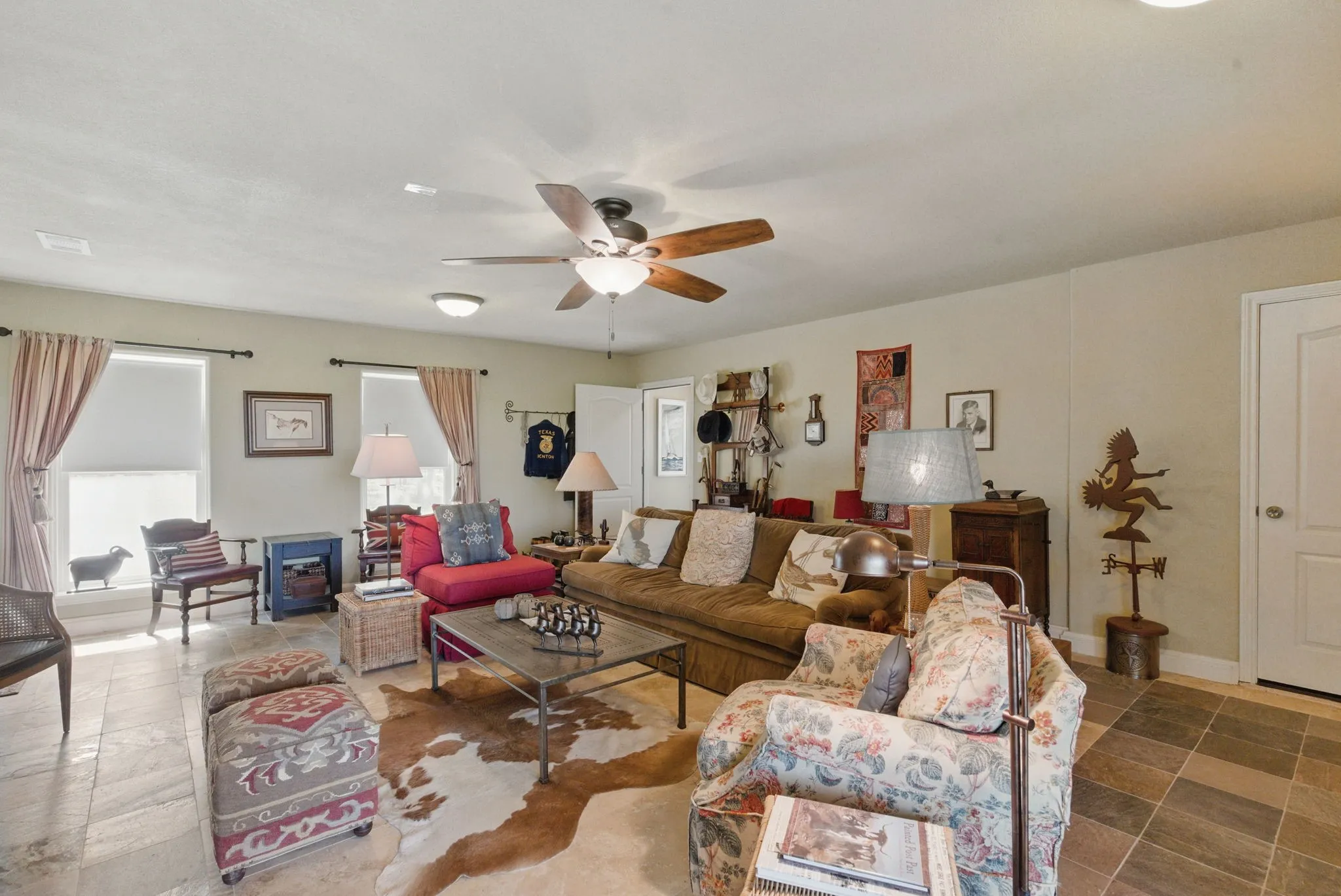 Single Family Residence For Sale in Palo Pinto County , 2775 S Lakeview Drive, Gordon, Texas 76453, 3 Bedroom, 1 Bathroom, 2 Garage spaces, 1,908 Sqft, built in 2007, Preowned, Price $430,000, mls#21235280, Real Estate Agent in Gordon, Homes For Sale in Palo Pinto county, Homes For Sale in Gordon, Realtor in Gordon Texas, Real Estate Brokerage Independent Realty Texas, Luminita Cordes Realtor