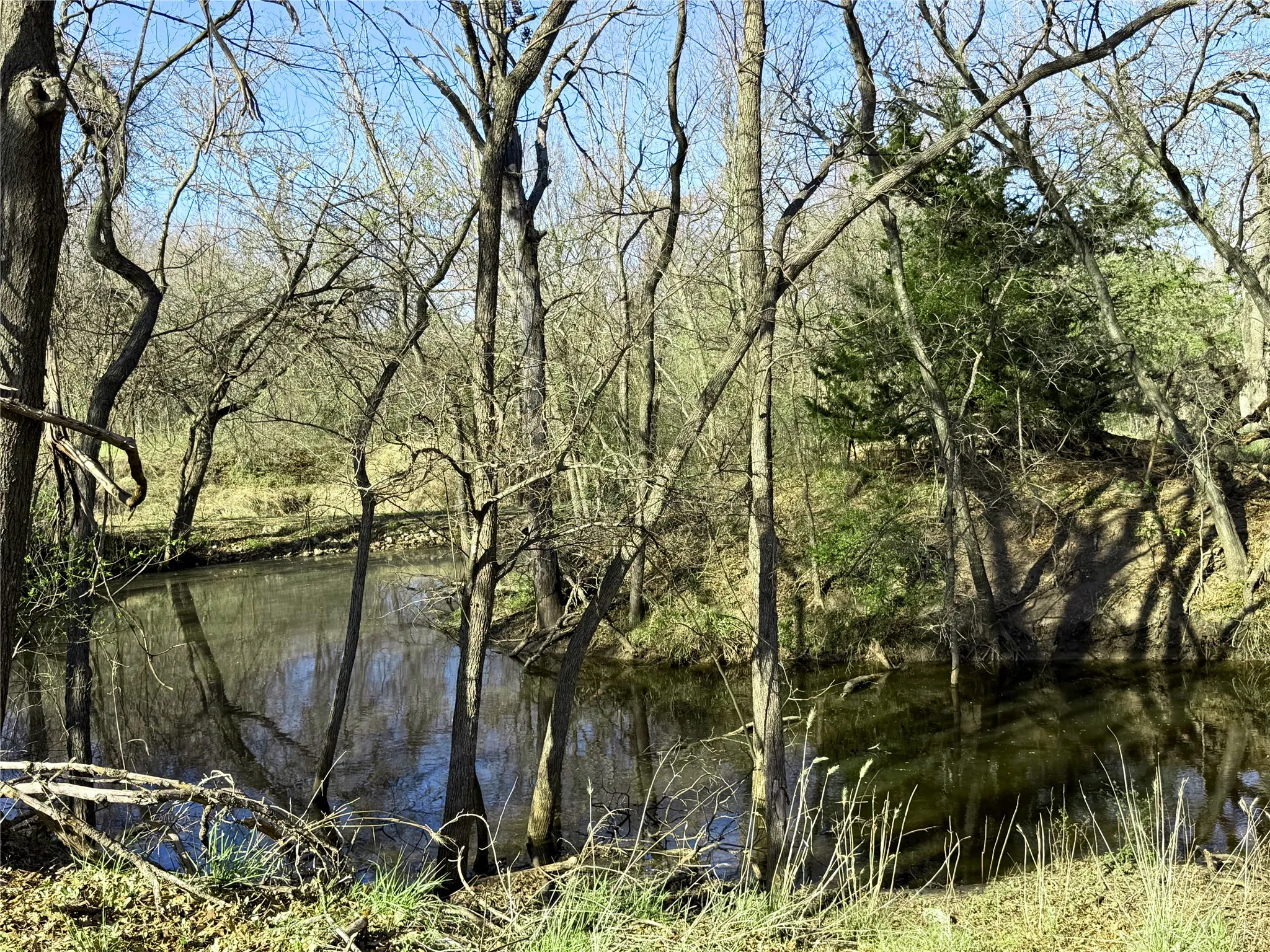 Farm For Sale in Parker County , 2196 Old Agnes Road, Weatherford, Texas 76088, 3 Bedrooms, 3 Bathrooms, Garage spaces, 2,700 Sqft, built in 1965, Preowned, Price $1,150,000, mls#21236553, Real Estate Agent in Weatherford, Homes For Sale in Parker county, Homes For Sale in Weatherford, Realtor in Weatherford Texas, Real Estate Brokerage Independent Realty Texas, Luminita Cordes Realtor