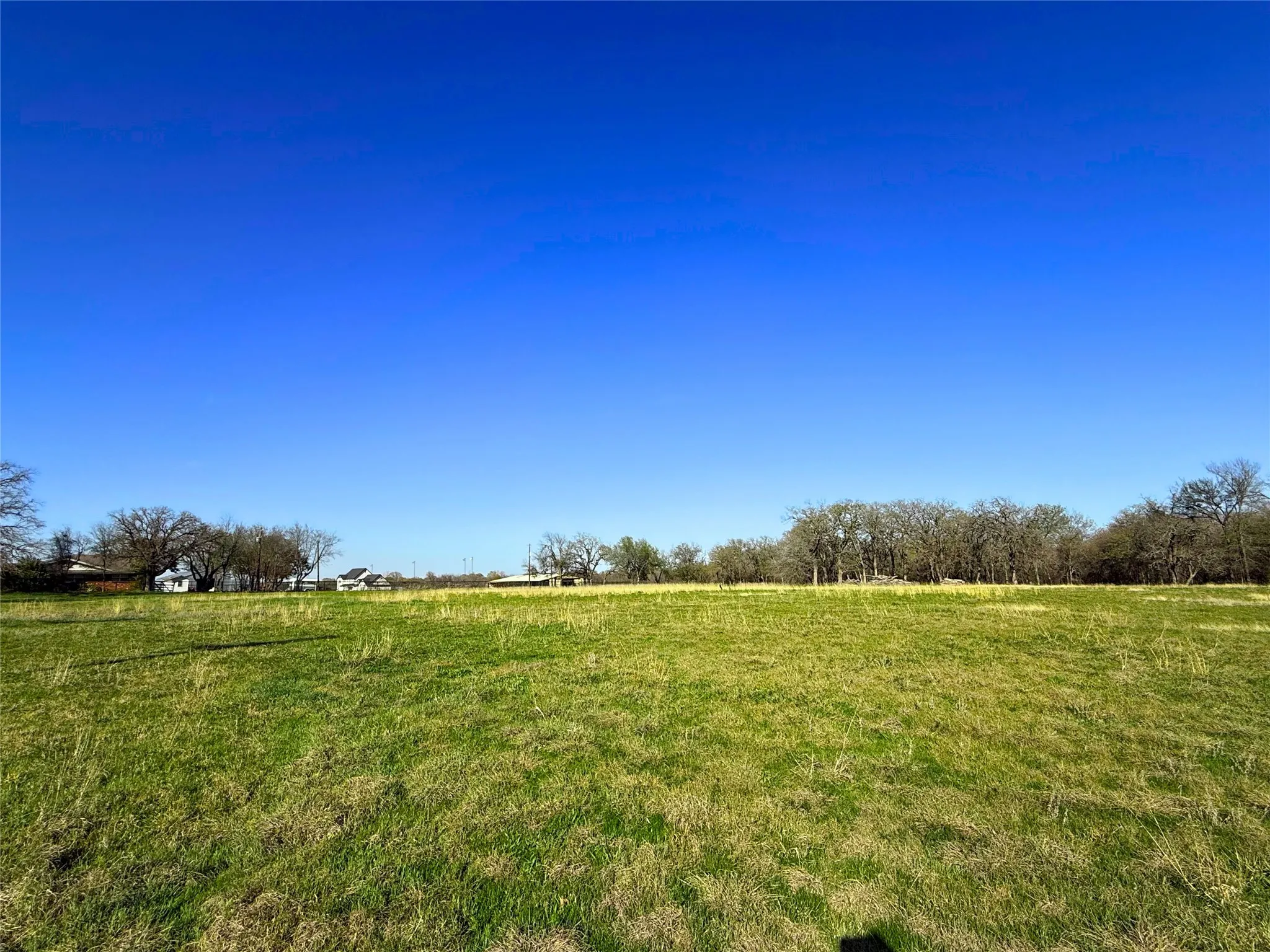 Farm For Sale in Parker County , 2196 Old Agnes Road, Weatherford, Texas 76088, 3 Bedrooms, 3 Bathrooms, Garage spaces, 2,700 Sqft, built in 1965, Preowned, Price $1,150,000, mls#21236553, Real Estate Agent in Weatherford, Homes For Sale in Parker county, Homes For Sale in Weatherford, Realtor in Weatherford Texas, Real Estate Brokerage Independent Realty Texas, Luminita Cordes Realtor