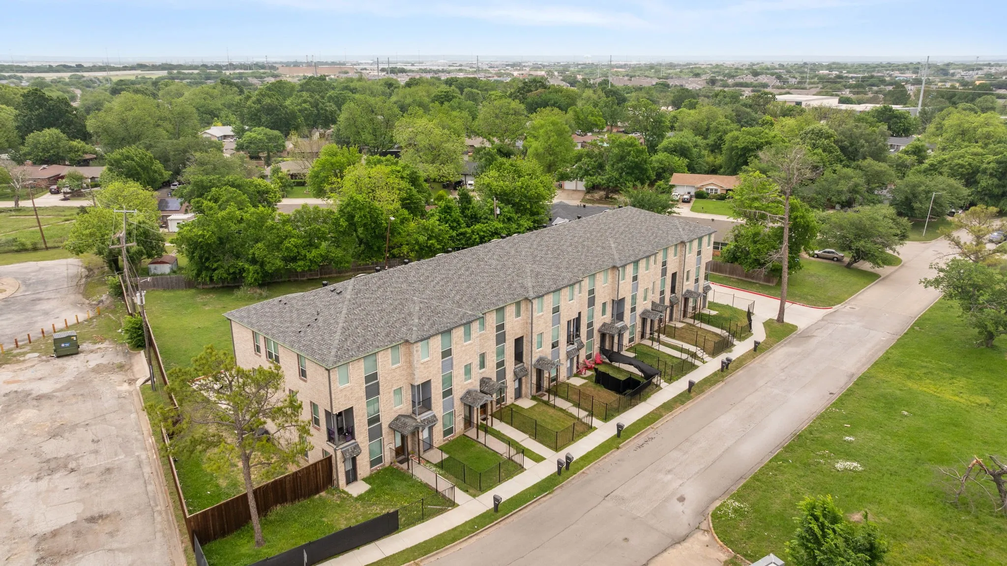 For Sale in Tarrant County , 1609 Mignon Drive, Arlington, Texas 76010, 24 Bedroom, 32 Bathroom, 16 Garage spaces, 0 Sqft, built in 2022, Preowned, mls#21236538, Real Estate Agent in Arlington, Homes For Sale in Tarrant county, Homes For Sale in Arlington, Realtor in Arlington Texas, Real Estate Brokerage Independent Realty Texas, Luminita Cordes Realtor