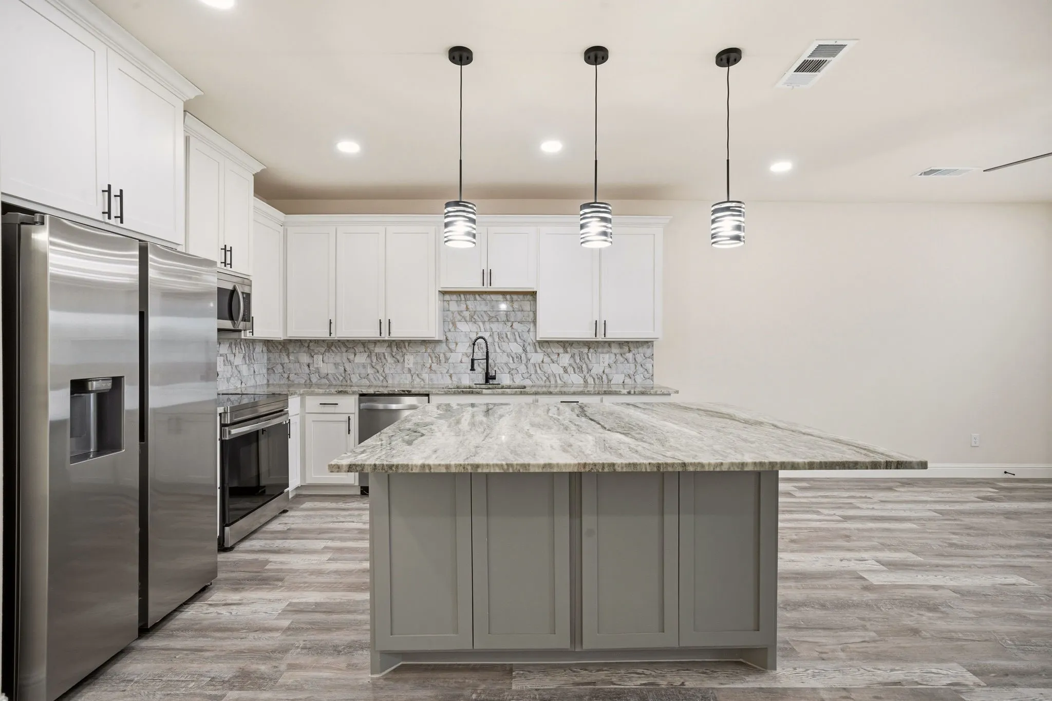 For Sale in Tarrant County , 1609 Mignon Drive, Arlington, Texas 76010, 24 Bedroom, 32 Bathroom, 16 Garage spaces, 0 Sqft, built in 2022, Preowned, mls#21236538, Real Estate Agent in Arlington, Homes For Sale in Tarrant county, Homes For Sale in Arlington, Realtor in Arlington Texas, Real Estate Brokerage Independent Realty Texas, Luminita Cordes Realtor