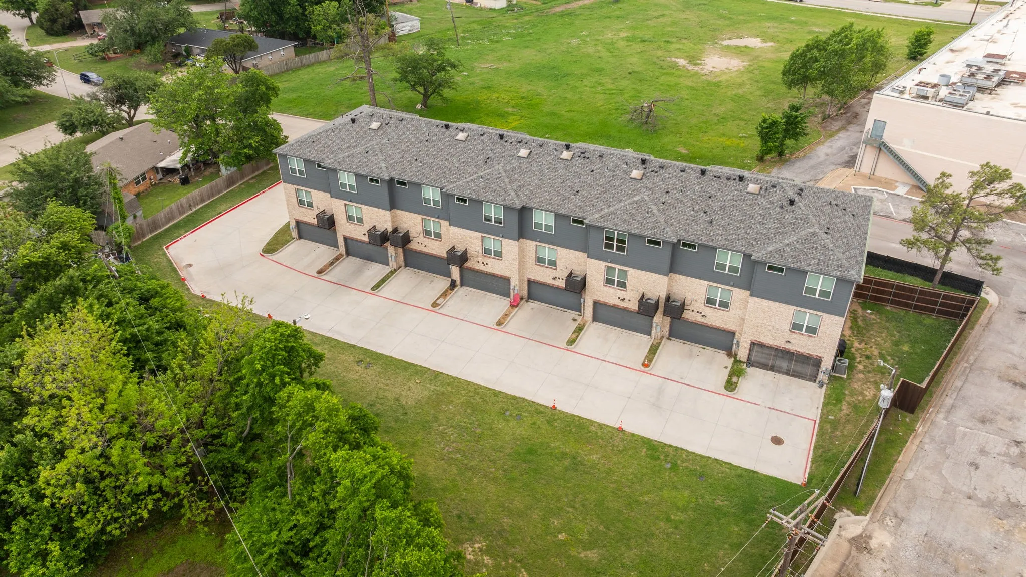 For Sale in Tarrant County , 1609 Mignon Drive, Arlington, Texas 76010, 24 Bedroom, 32 Bathroom, 16 Garage spaces, 0 Sqft, built in 2022, Preowned, mls#21236538, Real Estate Agent in Arlington, Homes For Sale in Tarrant county, Homes For Sale in Arlington, Realtor in Arlington Texas, Real Estate Brokerage Independent Realty Texas, Luminita Cordes Realtor