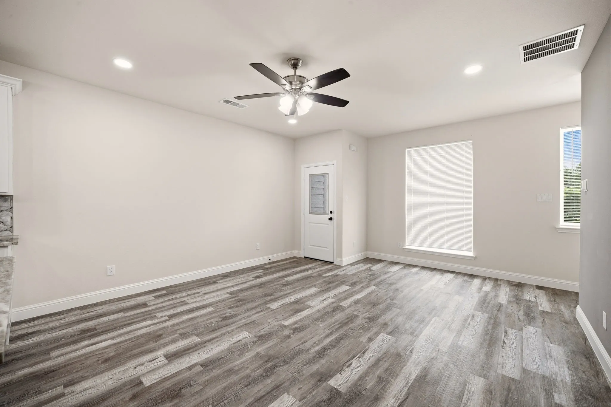 For Sale in Tarrant County , 1609 Mignon Drive, Arlington, Texas 76010, 24 Bedroom, 32 Bathroom, 16 Garage spaces, 0 Sqft, built in 2022, Preowned, mls#21236538, Real Estate Agent in Arlington, Homes For Sale in Tarrant county, Homes For Sale in Arlington, Realtor in Arlington Texas, Real Estate Brokerage Independent Realty Texas, Luminita Cordes Realtor