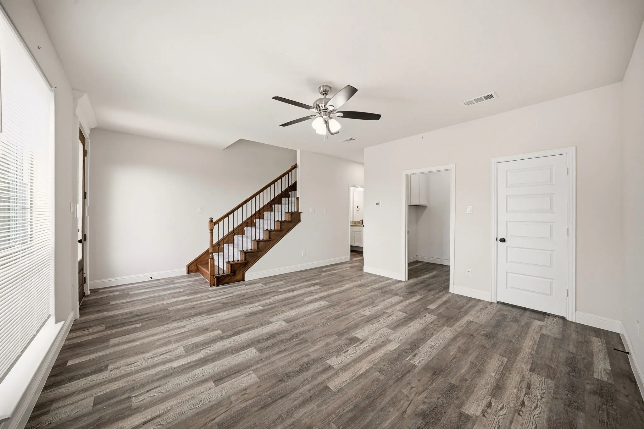 For Sale in Tarrant County , 1609 Mignon Drive, Arlington, Texas 76010, 24 Bedroom, 32 Bathroom, 16 Garage spaces, 0 Sqft, built in 2022, Preowned, mls#21236538, Real Estate Agent in Arlington, Homes For Sale in Tarrant county, Homes For Sale in Arlington, Realtor in Arlington Texas, Real Estate Brokerage Independent Realty Texas, Luminita Cordes Realtor