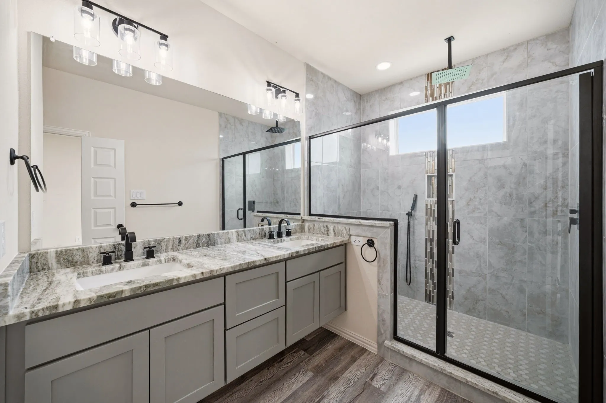 For Sale in Tarrant County , 1609 Mignon Drive, Arlington, Texas 76010, 24 Bedroom, 32 Bathroom, 16 Garage spaces, 0 Sqft, built in 2022, Preowned, mls#21236538, Real Estate Agent in Arlington, Homes For Sale in Tarrant county, Homes For Sale in Arlington, Realtor in Arlington Texas, Real Estate Brokerage Independent Realty Texas, Luminita Cordes Realtor