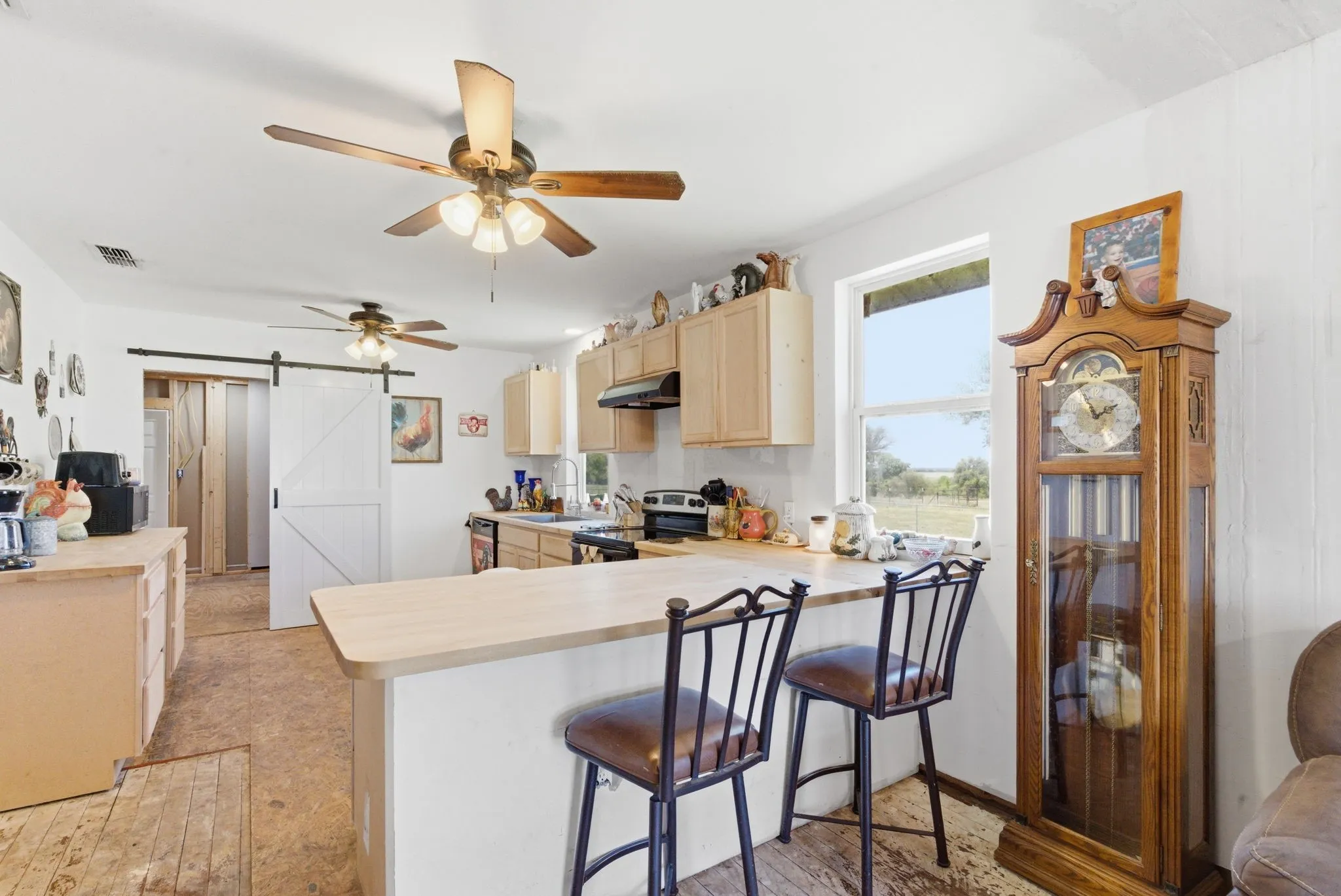 Farm For Sale in Young County , 200 Strother Road, Newcastle, Texas 76372, 3 Bedroom, 2 Bathroom, Garage spaces, 2,292 Sqft, built in 1940, mls#21236574, Real Estate Agent in Newcastle, Homes For Sale in Young county, Homes For Sale in Newcastle, Realtor in Newcastle Texas, Real Estate Brokerage Independent Realty Texas, Luminita Cordes Realtor