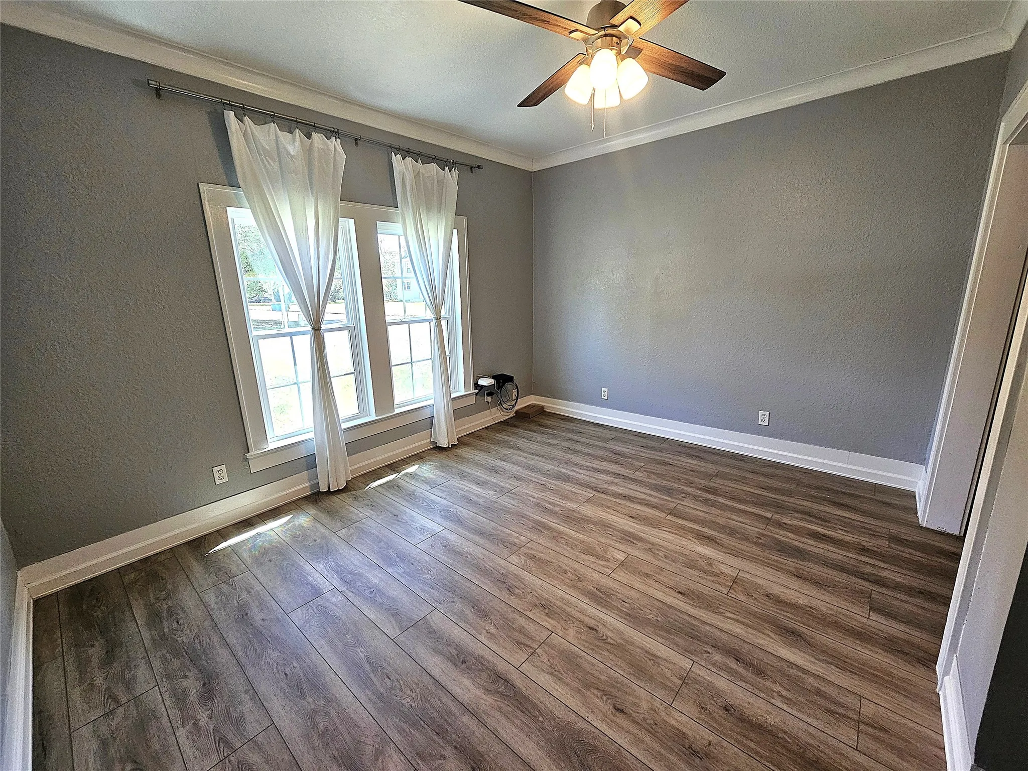 Single Family Residence For Sale in Limestone County , 508 S Ross Avenue, Mexia, Texas 76667, 3 Bedroom, 2 Bathroom, Garage spaces, 1,872 Sqft, built in 1988, mls#21236599, Real Estate Agent in Mexia, Homes For Sale in Limestone county, Homes For Sale in Mexia, Realtor in Mexia Texas, Real Estate Brokerage Independent Realty Texas, Luminita Cordes Realtor