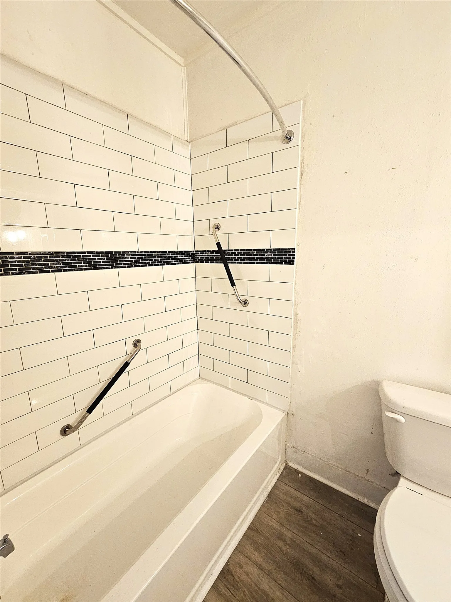 Single Family Residence For Sale in Limestone County , 508 S Ross Avenue, Mexia, Texas 76667, 3 Bedroom, 2 Bathroom, Garage spaces, 1,872 Sqft, built in 1988, mls#21236599, Real Estate Agent in Mexia, Homes For Sale in Limestone county, Homes For Sale in Mexia, Realtor in Mexia Texas, Real Estate Brokerage Independent Realty Texas, Luminita Cordes Realtor