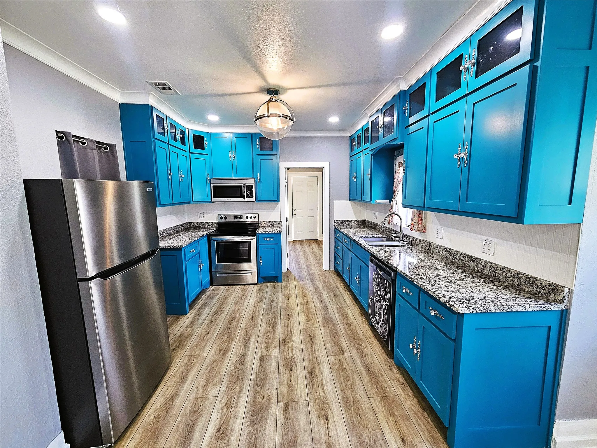 Single Family Residence For Sale in Limestone County , 508 S Ross Avenue, Mexia, Texas 76667, 3 Bedroom, 2 Bathroom, Garage spaces, 1,872 Sqft, built in 1988, mls#21236599, Real Estate Agent in Mexia, Homes For Sale in Limestone county, Homes For Sale in Mexia, Realtor in Mexia Texas, Real Estate Brokerage Independent Realty Texas, Luminita Cordes Realtor