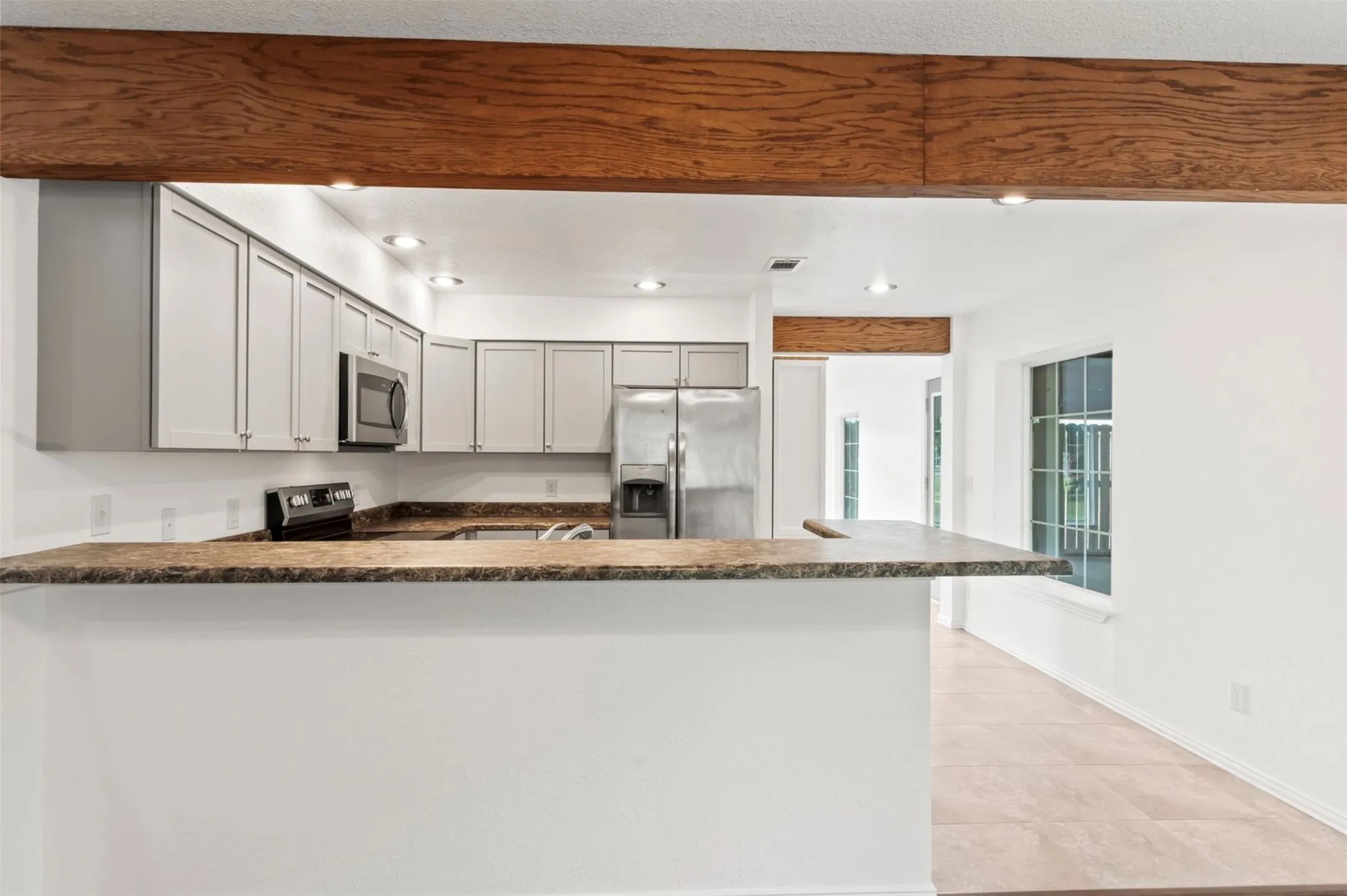 Single Family Residence For Sale in Henderson County , 921 Bradleys Bend, Tool, Texas 75143, 3 Bedroom, 2 Bathroom, Garage spaces, 1,706 Sqft, built in 1959, mls#21232965, Real Estate Agent in Tool, Homes For Sale in Henderson county, Homes For Sale in Tool, Realtor in Tool Texas, Real Estate Brokerage Independent Realty Texas, Luminita Cordes Realtor