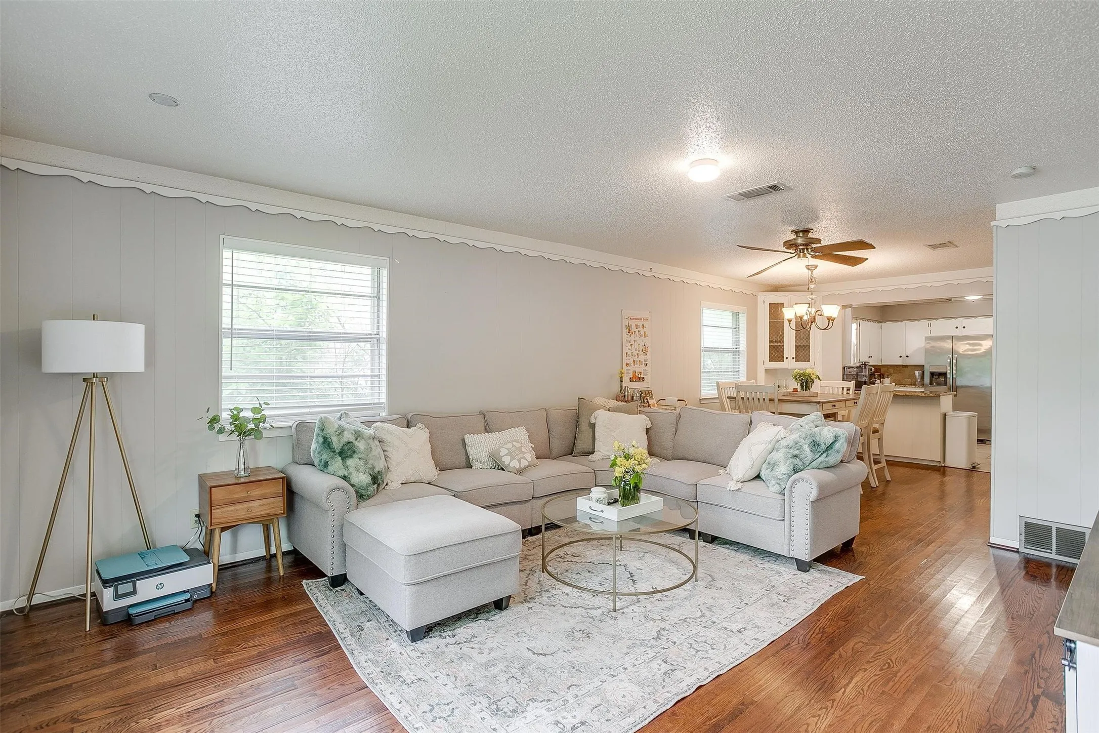 Single Family Residence For Rent in Tarrant County , 3217 Lubbock Avenue B, Fort Worth, Texas 76109, 3 Bedroom, 3 Bathroom, Garage spaces, 1,856 Sqft, built in 1967, Preowned, mls#21236614, Real Estate Agent in Fort Worth, Homes For Rent in Tarrant county, Homes For Rent in Fort Worth, Realtor in Fort Worth Texas, Real Estate Brokerage Independent Realty Texas, Luminita Cordes Realtor