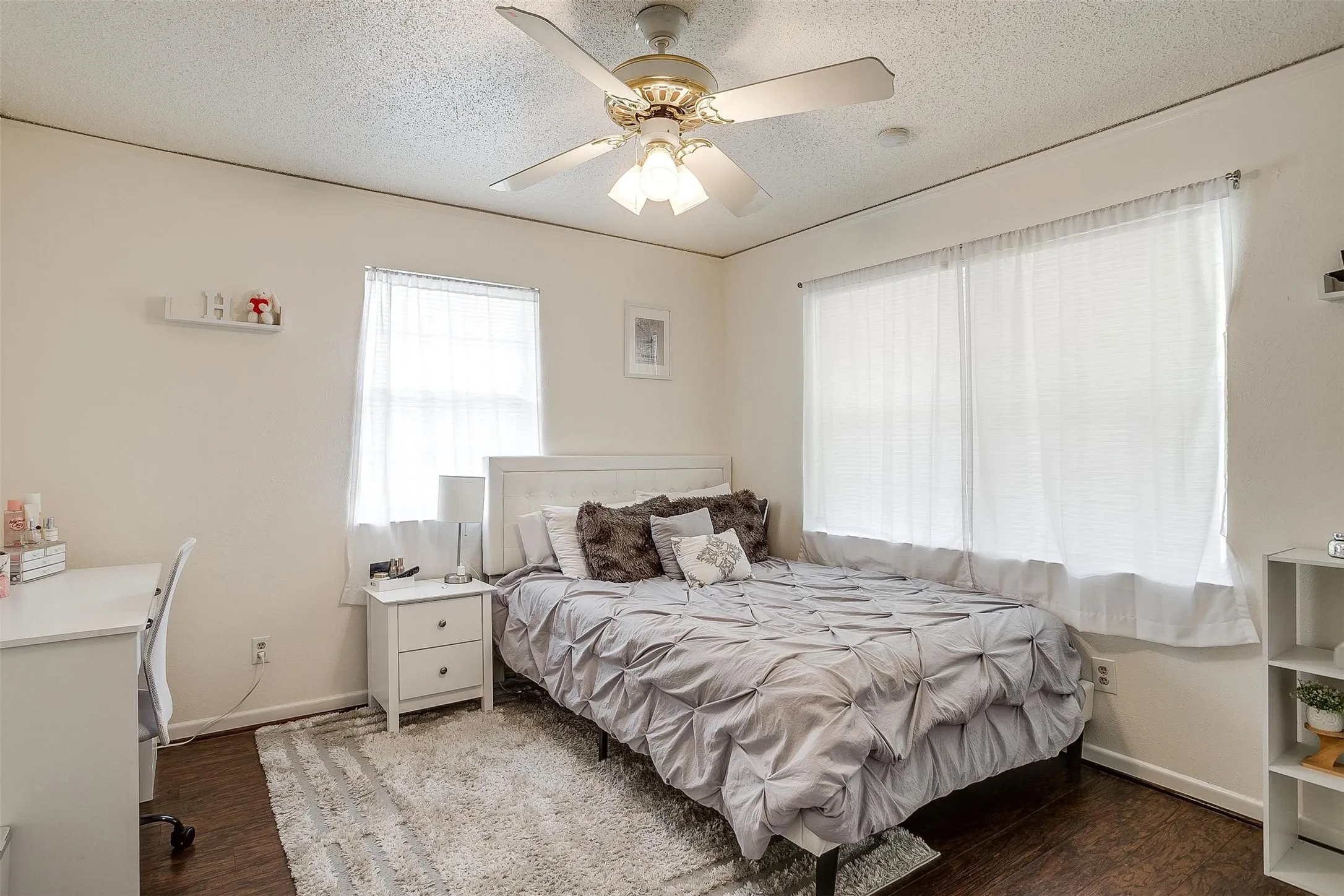 Single Family Residence For Rent in Tarrant County , 3217 Lubbock Avenue B, Fort Worth, Texas 76109, 3 Bedroom, 3 Bathroom, Garage spaces, 1,856 Sqft, built in 1967, Preowned, mls#21236614, Real Estate Agent in Fort Worth, Homes For Rent in Tarrant county, Homes For Rent in Fort Worth, Realtor in Fort Worth Texas, Real Estate Brokerage Independent Realty Texas, Luminita Cordes Realtor