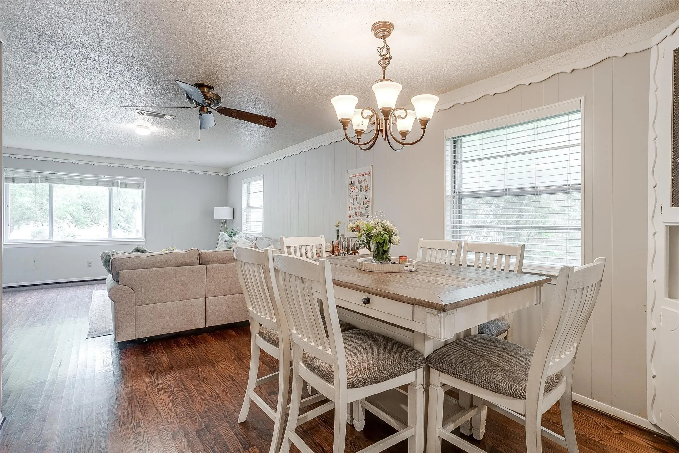 Single Family Residence For Rent in Tarrant County , 3217 Lubbock Avenue B, Fort Worth, Texas 76109, 3 Bedroom, 3 Bathroom, Garage spaces, 1,856 Sqft, built in 1967, Preowned, mls#21236614, Real Estate Agent in Fort Worth, Homes For Rent in Tarrant county, Homes For Rent in Fort Worth, Realtor in Fort Worth Texas, Real Estate Brokerage Independent Realty Texas, Luminita Cordes Realtor