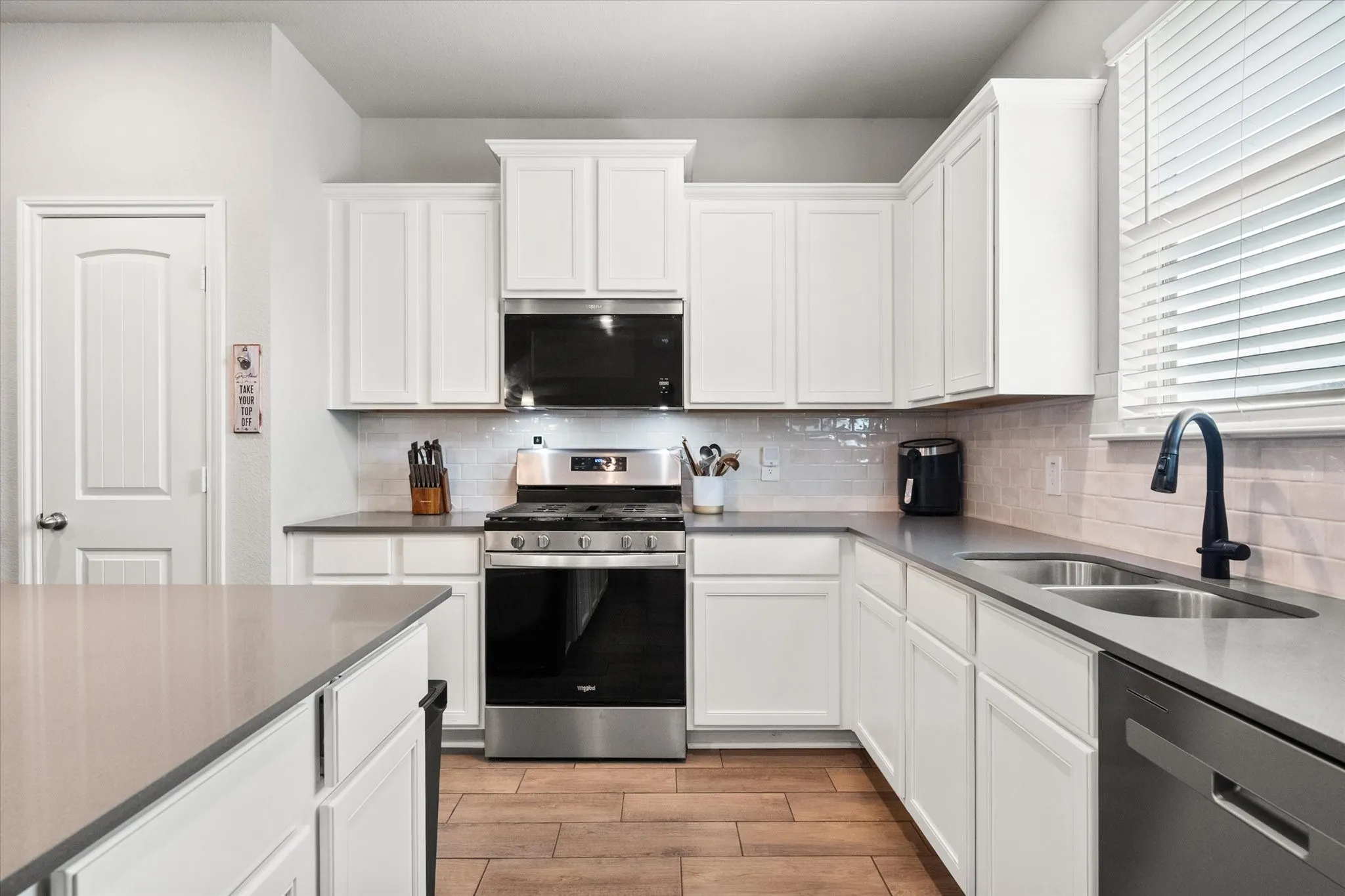 Single Family Residence For Sale in Johnson County , 8201 Tomcat Trail, Godley, Texas 76044, 4 Bedroom, 2 Bathroom, 2 Garage spaces, 2,056 Sqft, built in 2023, mls#21235730, Real Estate Agent in Godley, Homes For Sale in Johnson county, Homes For Sale in Godley, Realtor in Godley Texas, Real Estate Brokerage Independent Realty Texas, Luminita Cordes Realtor
