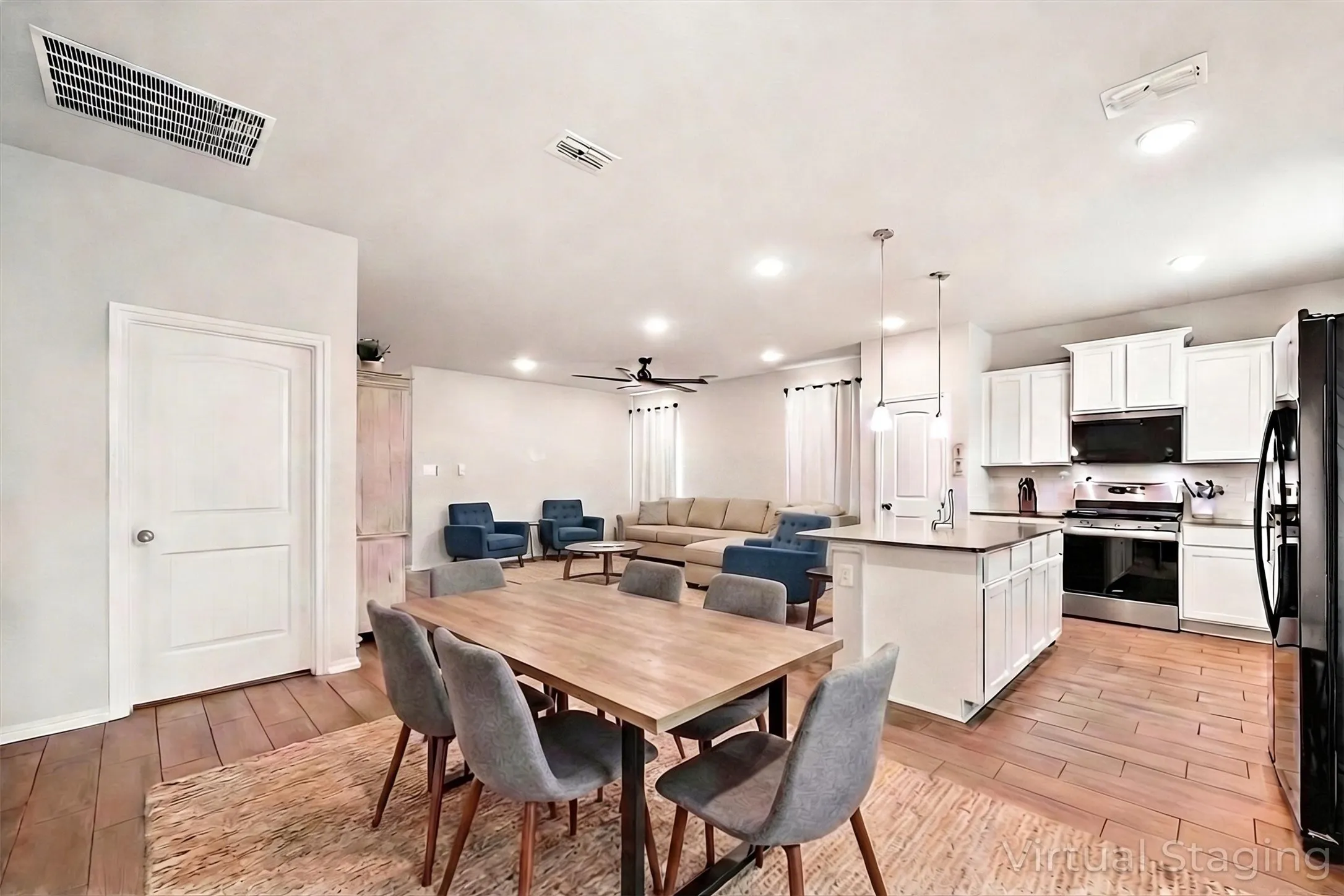 Single Family Residence For Sale in Johnson County , 8201 Tomcat Trail, Godley, Texas 76044, 4 Bedroom, 2 Bathroom, 2 Garage spaces, 2,056 Sqft, built in 2023, mls#21235730, Real Estate Agent in Godley, Homes For Sale in Johnson county, Homes For Sale in Godley, Realtor in Godley Texas, Real Estate Brokerage Independent Realty Texas, Luminita Cordes Realtor