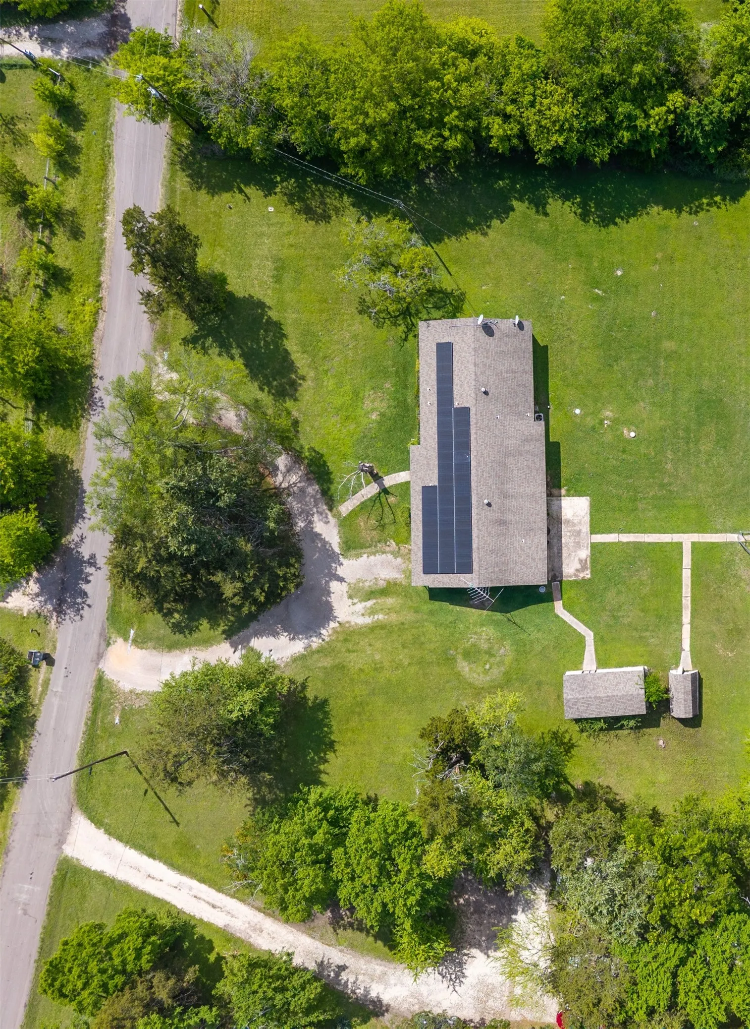 Single Family Residence For Sale in Hunt County , 2577 County Road 2226, Caddo Mills, Texas 75135, 3 Bedroom, 2 Bathroom, Garage spaces, 2,413 Sqft, built in 1983, Preowned, mls#21232655, Real Estate Agent in Caddo Mills, Homes For Sale in Hunt county, Homes For Sale in Caddo Mills, Realtor in Caddo Mills Texas, Real Estate Brokerage Independent Realty Texas, Luminita Cordes Realtor