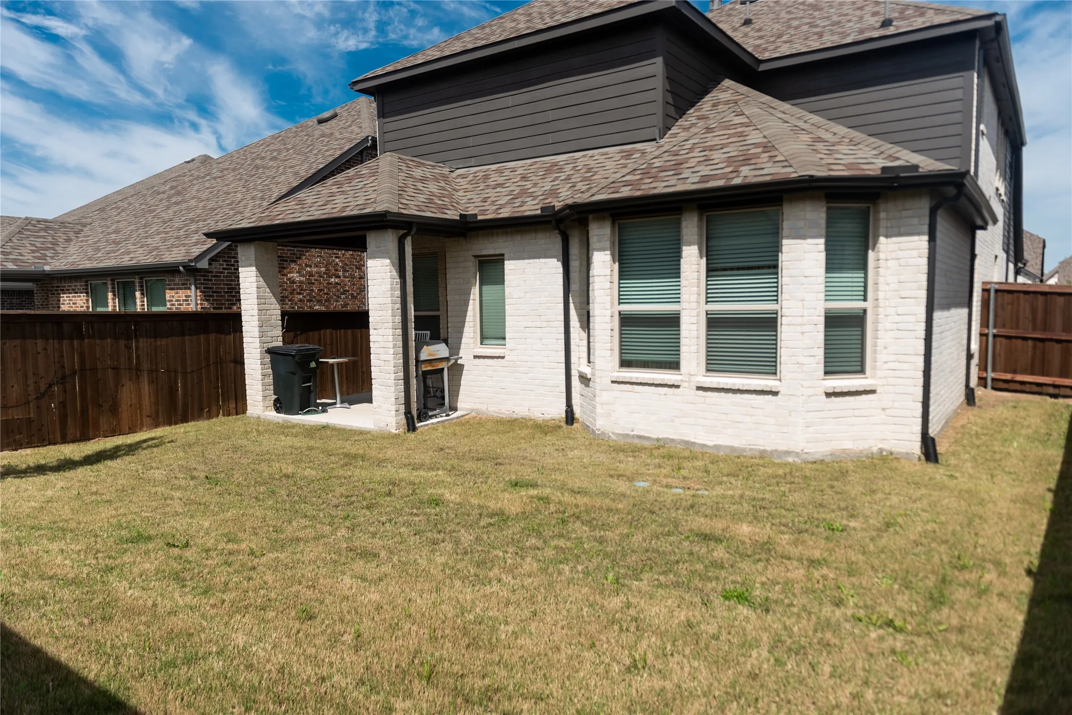 Single Family Residence For Rent in Rockwall County , 3122 Wind Knot Way, Royse City, Texas 75189, 4 Bedrooms, 4 Bathrooms, 2 Garage spaces, 2,378 Sqft, built in 2022, Price $2,900, mls#21236690, Real Estate Agent in Royse City, Homes For Rent in Rockwall county, Homes For Rent in Royse City, Realtor in Royse City Texas, Real Estate Brokerage Independent Realty Texas, Luminita Cordes Realtor
