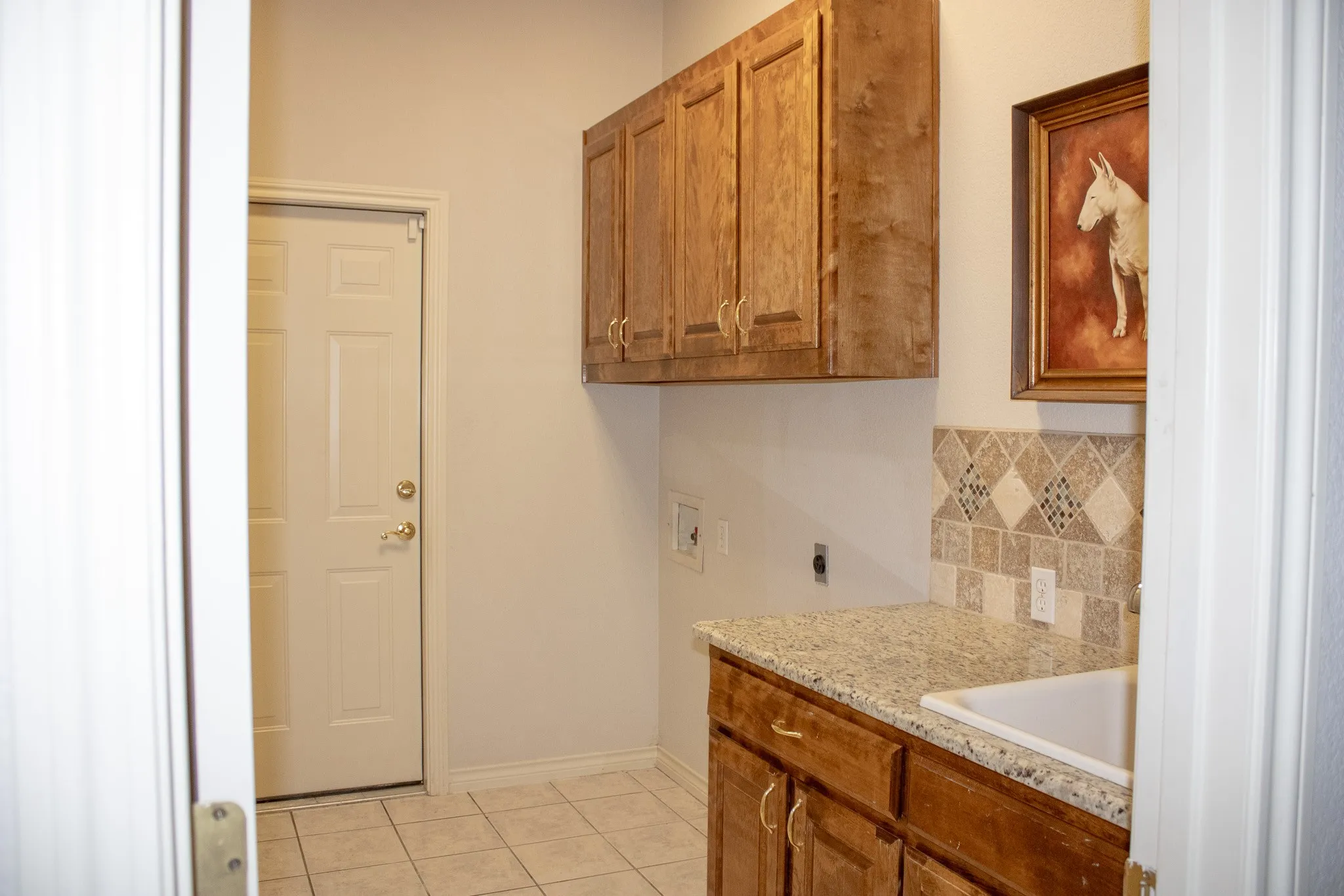 Single Family Residence For Sale in Tarrant County , 3416 Doris Walker Trail, Burleson, Texas 76028, 3 Bedroom, 2 Bathroom, 3 Garage spaces, 2,780 Sqft, built in 2002, Preowned, mls#21234312, Real Estate Agent in Burleson, Homes For Sale in Tarrant county, Homes For Sale in Burleson, Realtor in Burleson Texas, Real Estate Brokerage Independent Realty Texas, Luminita Cordes Realtor