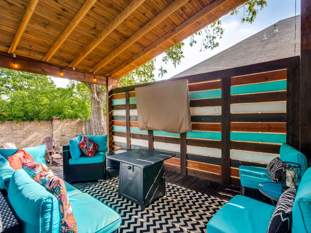 Deck, patio - view 2