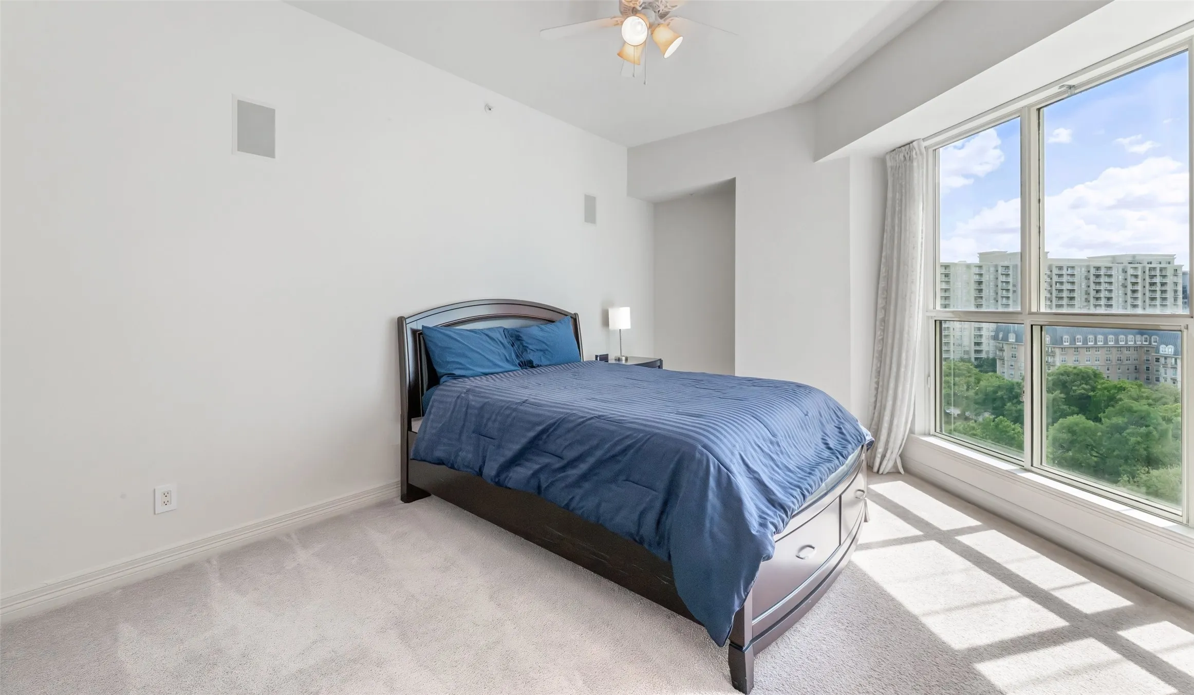 Condominium For Sale in Dallas County , 3401 Lee Parkway 1003, Dallas, Texas 75219, 2 Bedroom, 2 Bathroom, 2 Garage spaces, 1,730 Sqft, built in 1998, Preowned, mls#21236745, Real Estate Agent in Dallas, Homes For Sale in Dallas county, Homes For Sale in Dallas, Realtor in Dallas Texas, Real Estate Brokerage Independent Realty Texas, Luminita Cordes Realtor