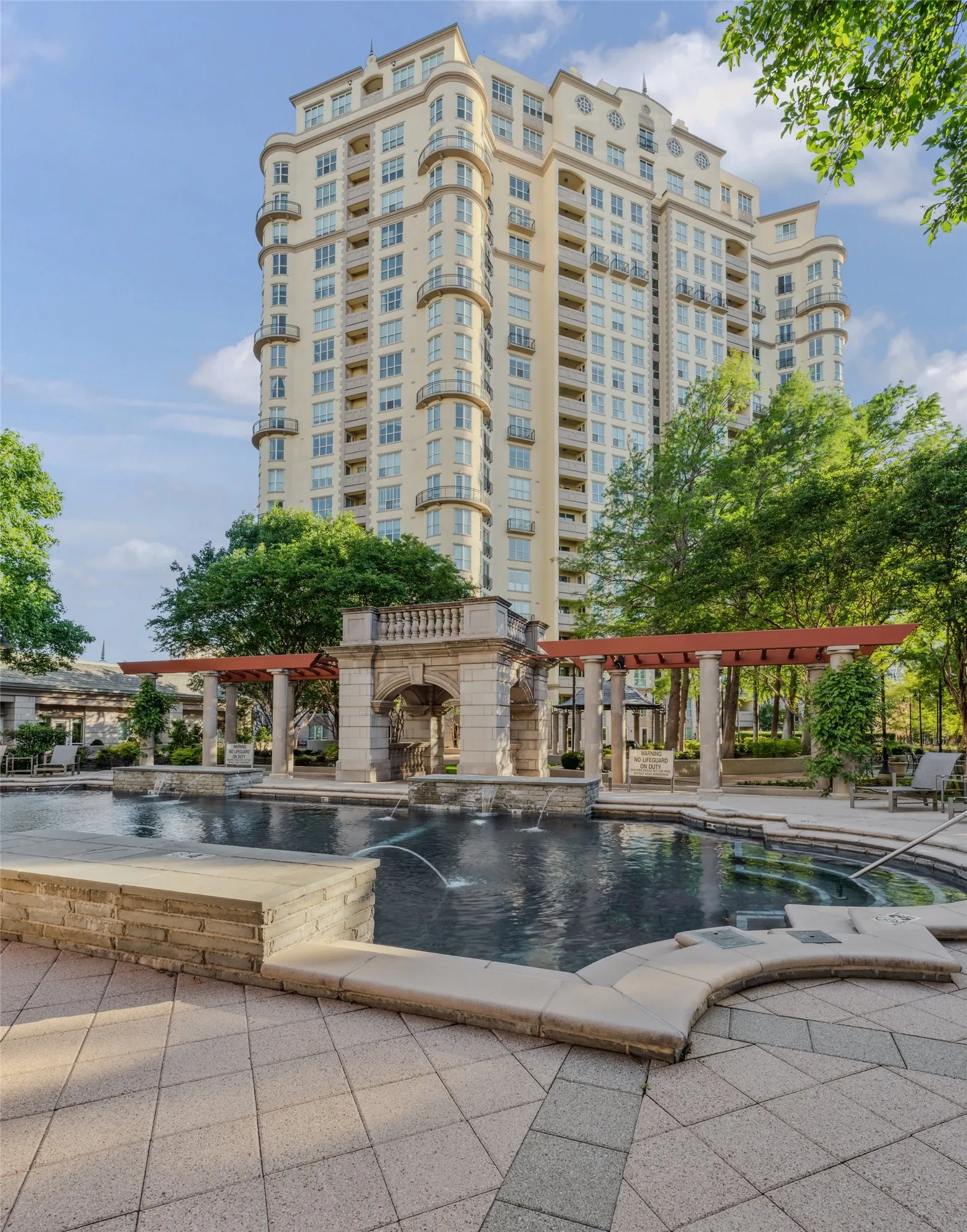 Condominium For Sale in Dallas County , 3401 Lee Parkway 1003, Dallas, Texas 75219, 2 Bedroom, 2 Bathroom, 2 Garage spaces, 1,730 Sqft, built in 1998, Preowned, mls#21236745, Real Estate Agent in Dallas, Homes For Sale in Dallas county, Homes For Sale in Dallas, Realtor in Dallas Texas, Real Estate Brokerage Independent Realty Texas, Luminita Cordes Realtor