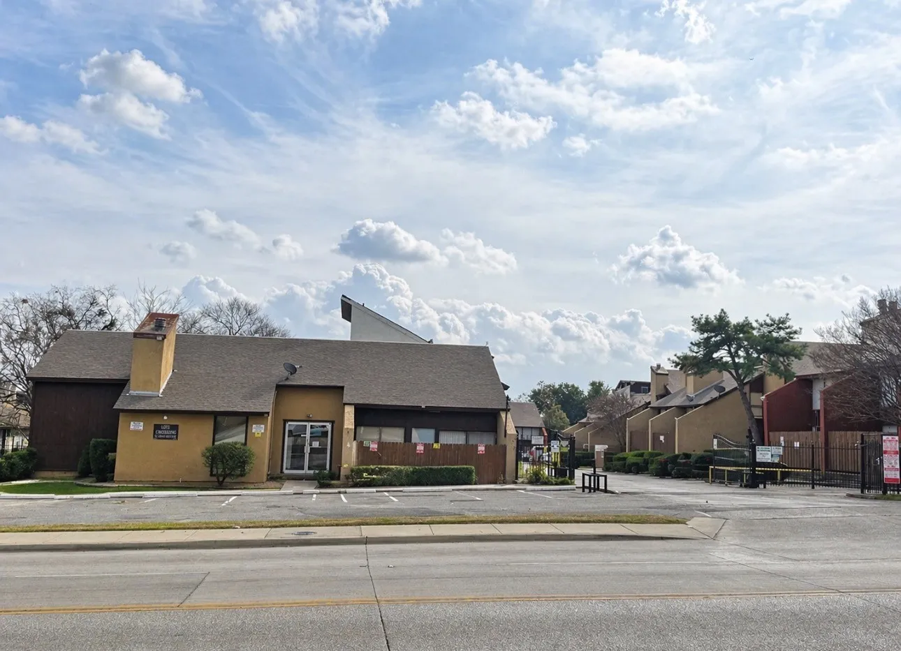 Condominium For Rent in Dallas County , 7152 Fair Oaks Avenue 2087, Dallas, Texas 75231, 2 Bedrooms, 2 Bathrooms, Garage spaces, 939 Sqft, built in 1975, Price $1,200, mls#21236813, Real Estate Agent in Dallas, Homes For Rent in Dallas county, Homes For Rent in Dallas, Realtor in Dallas Texas, Real Estate Brokerage Independent Realty Texas, Luminita Cordes Realtor