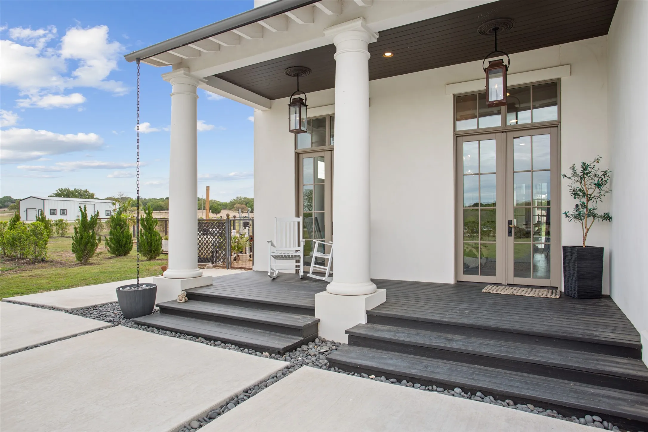 Single Family Residence For Sale in Coryell County , 474 Private Road 305, Gatesville, Texas 76528, 4 Bedroom, 5 Bathroom, 1 Garage spaces, 3,848 Sqft, built in 2018, Preowned, mls#21236316, Real Estate Agent in Gatesville, Homes For Sale in Coryell county, Homes For Sale in Gatesville, Realtor in Gatesville Texas, Real Estate Brokerage Independent Realty Texas, Luminita Cordes Realtor